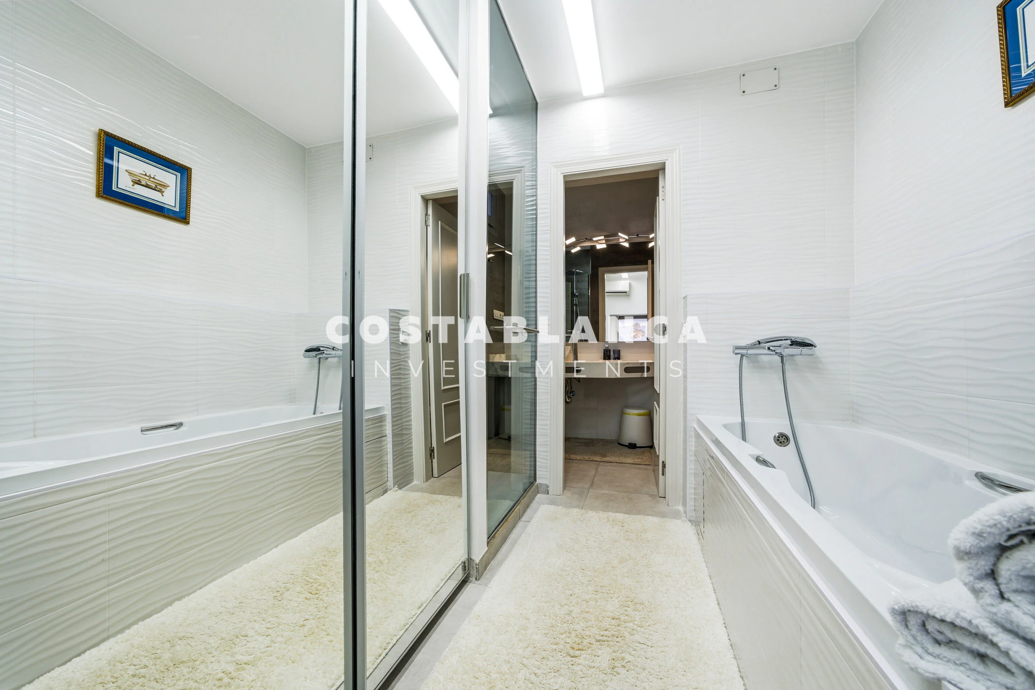 Elegant Semi-Detached house with Panoramic Sea Views and Dual Terraces for sale in Altea Hills