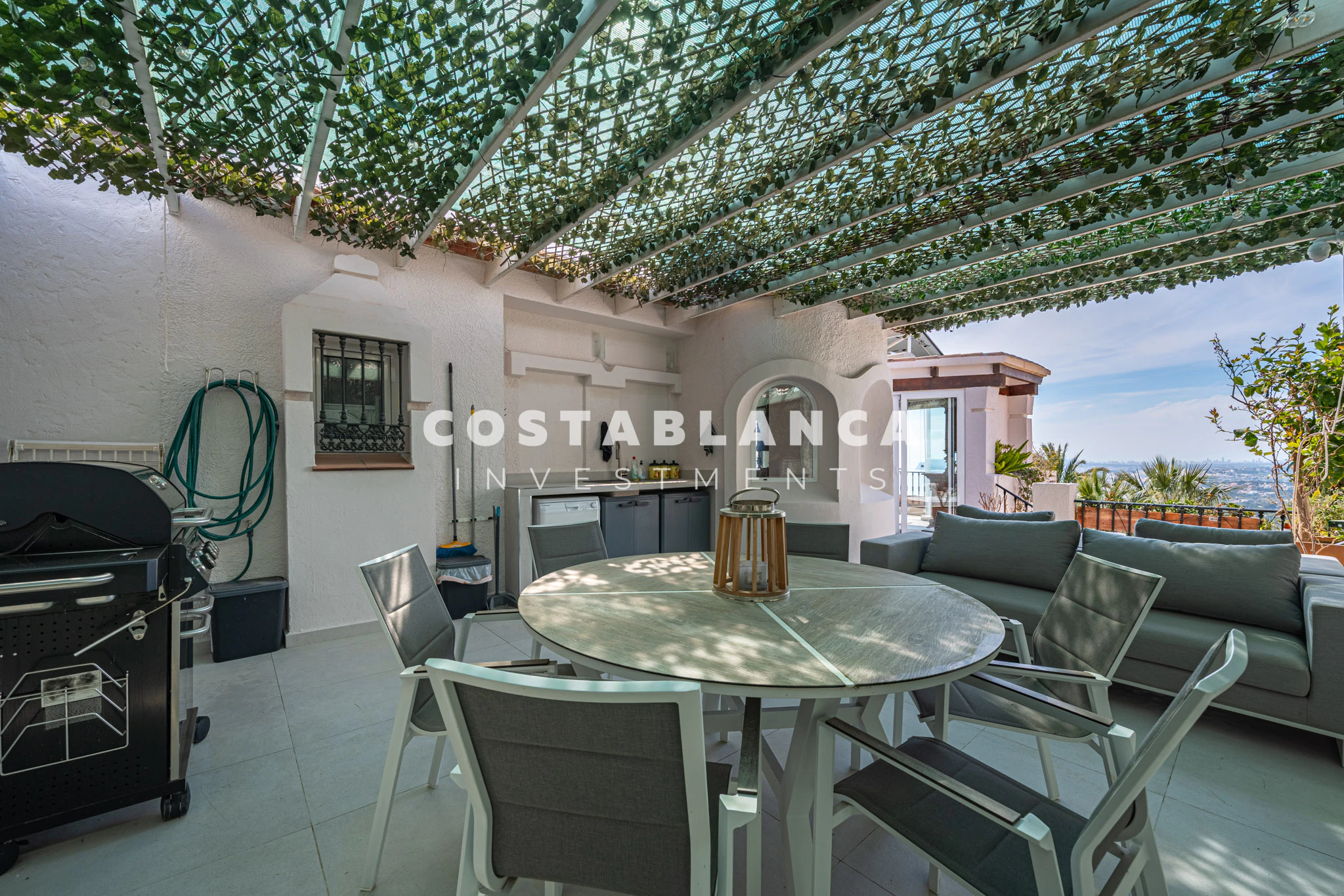 Elegant Semi-Detached house with Panoramic Sea Views and Dual Terraces for sale in Altea Hills