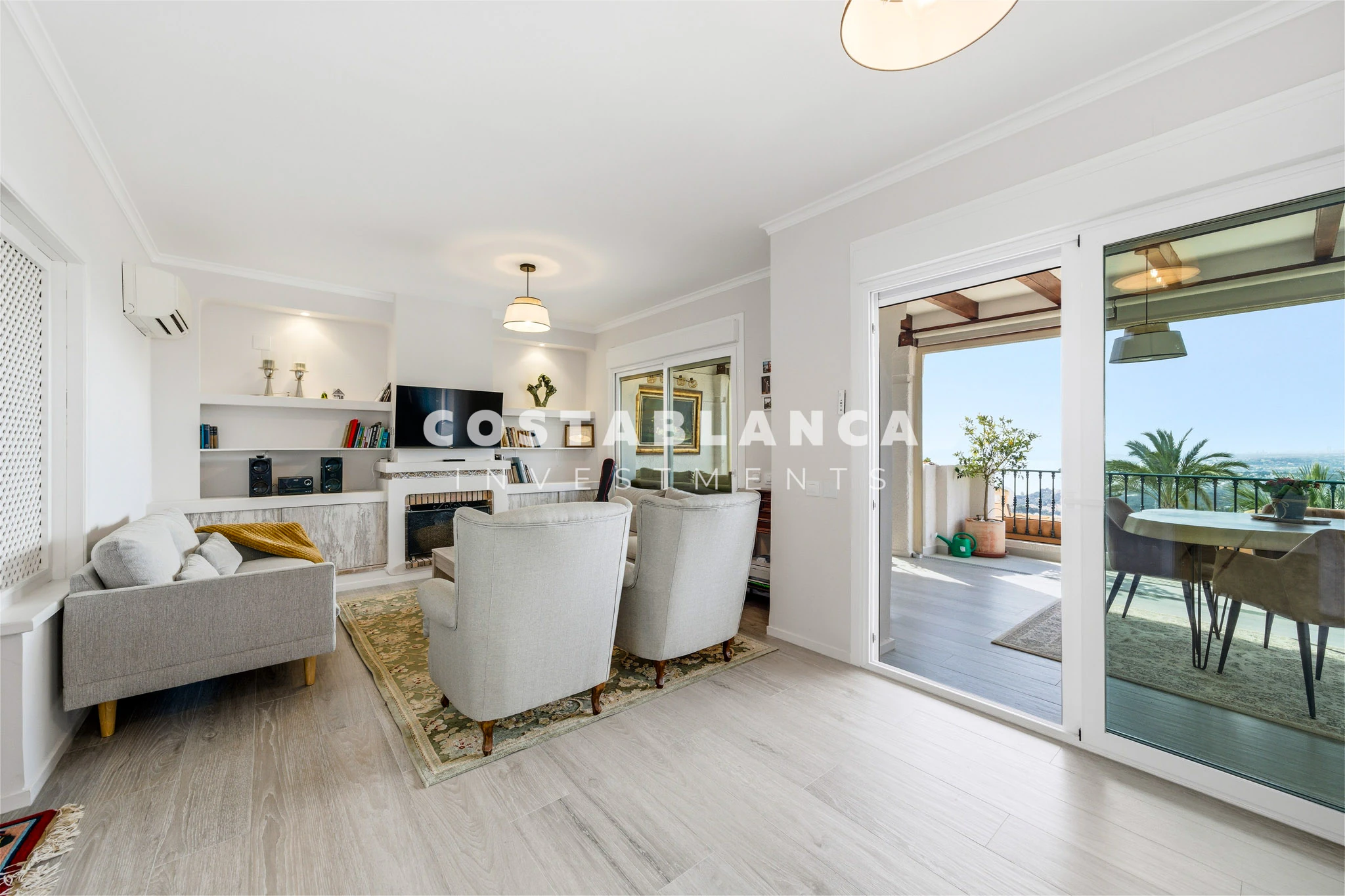 Elegant Semi-Detached house with Panoramic Sea Views and Dual Terraces for sale in Altea Hills