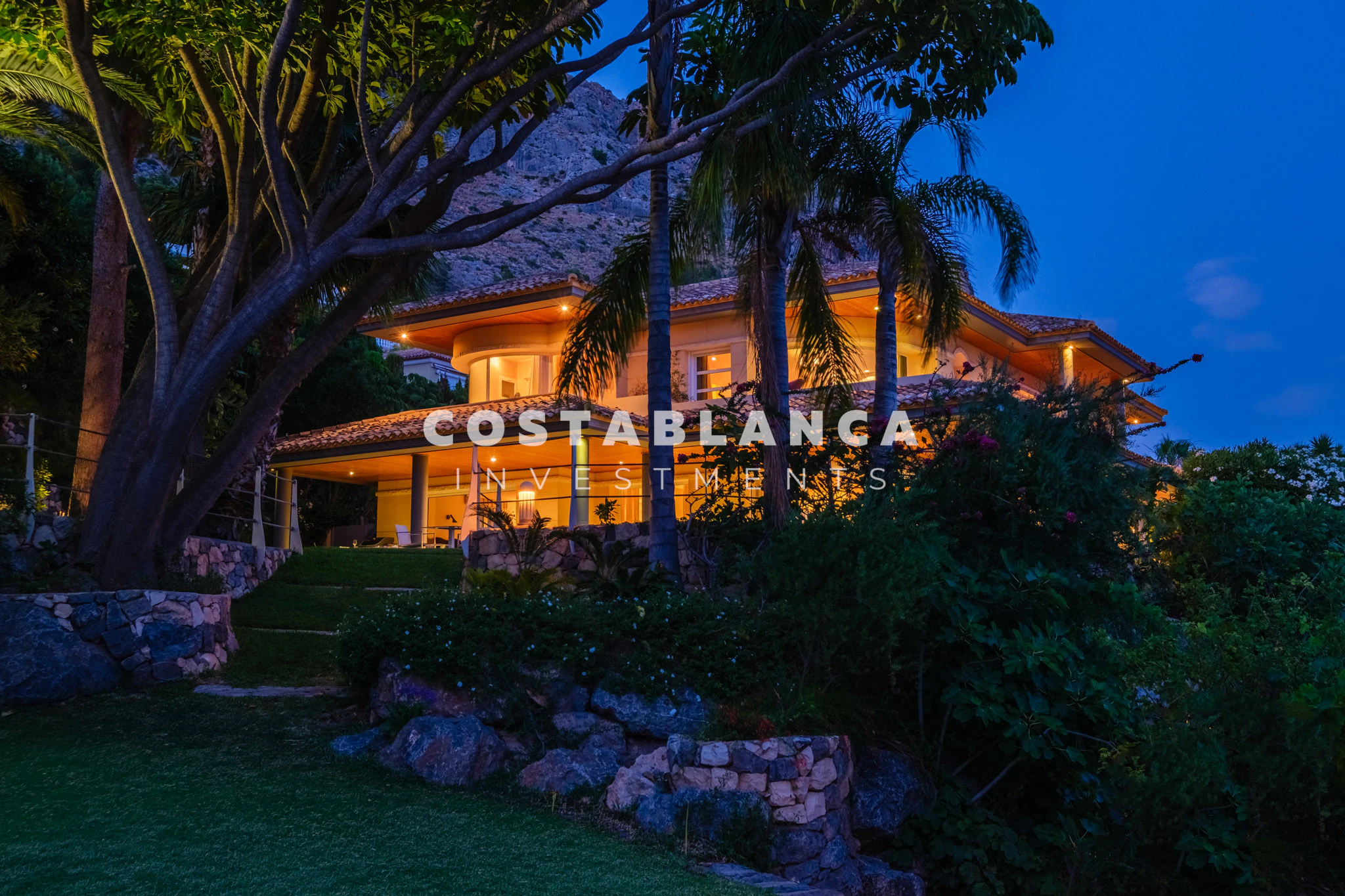 Einzigartige Villa mit außergewöhnlichem Meerblick zu verkaufen in Altea Hills