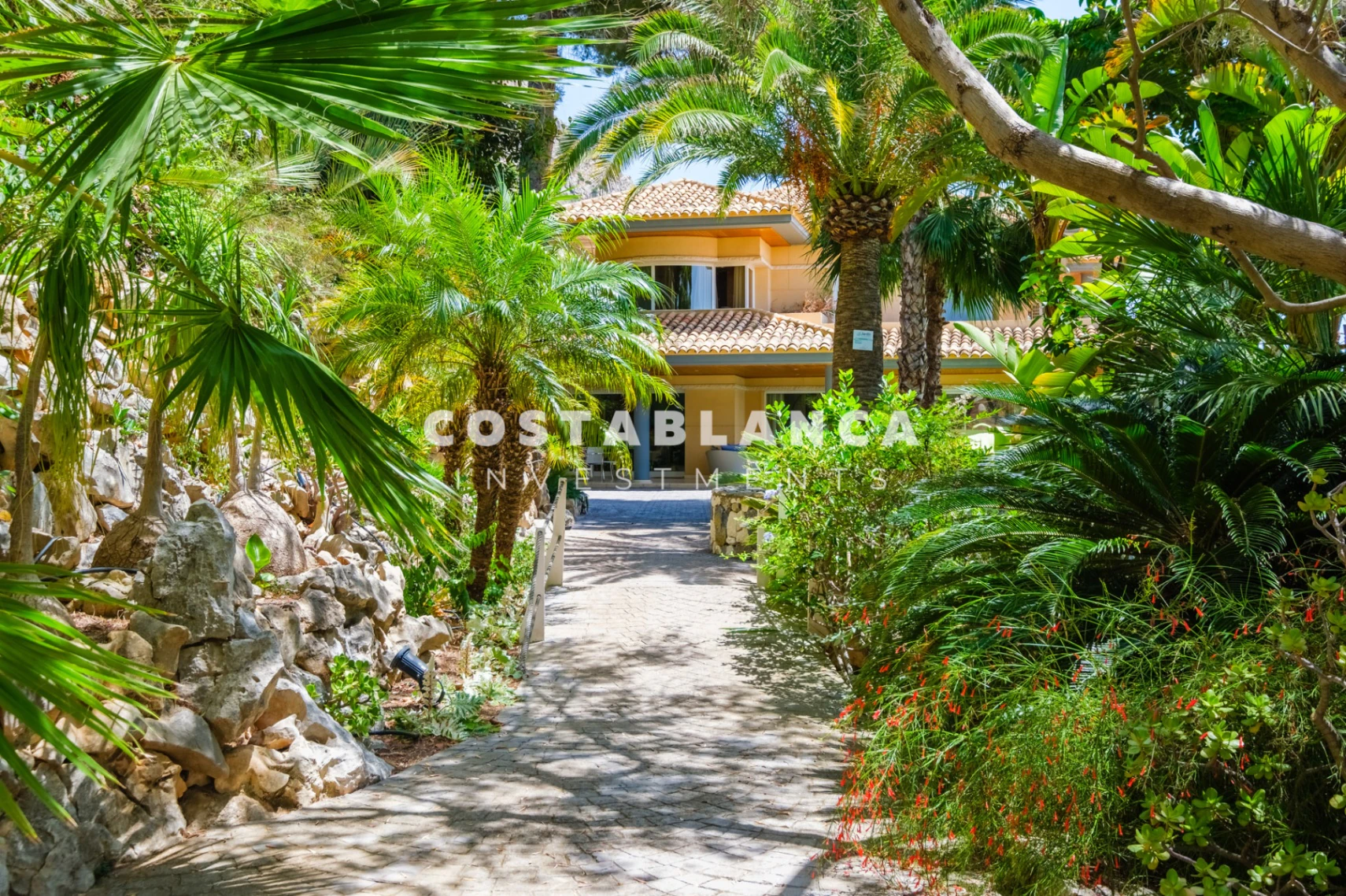 Einzigartige Villa mit außergewöhnlichem Meerblick zu verkaufen in Altea Hills