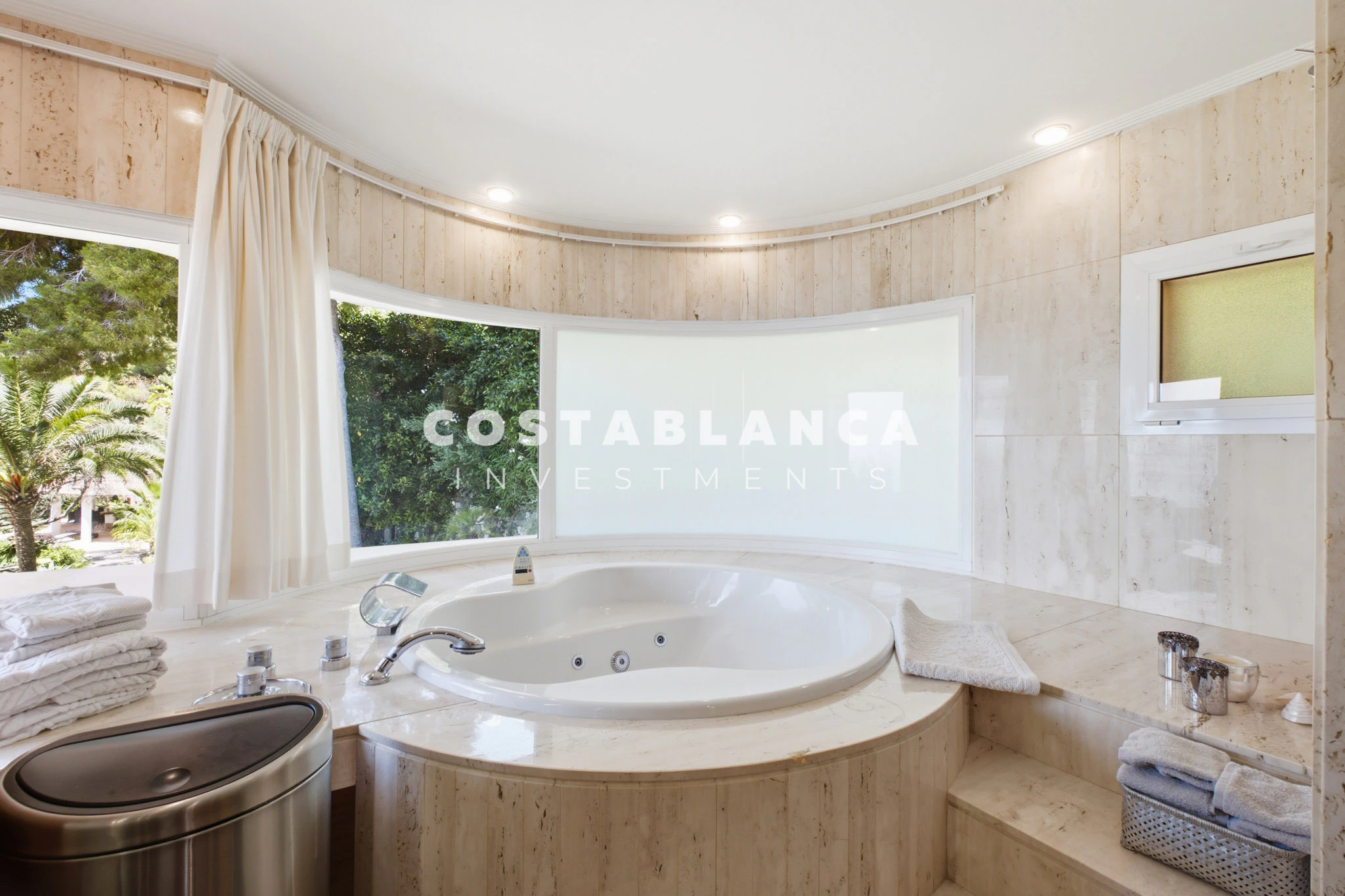 Einzigartige Villa mit außergewöhnlichem Meerblick zu verkaufen in Altea Hills