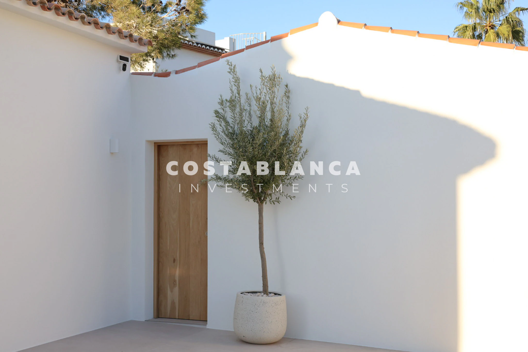 Villa renovada con vistas al mar en venta en Balcón al Mar en Jávea.