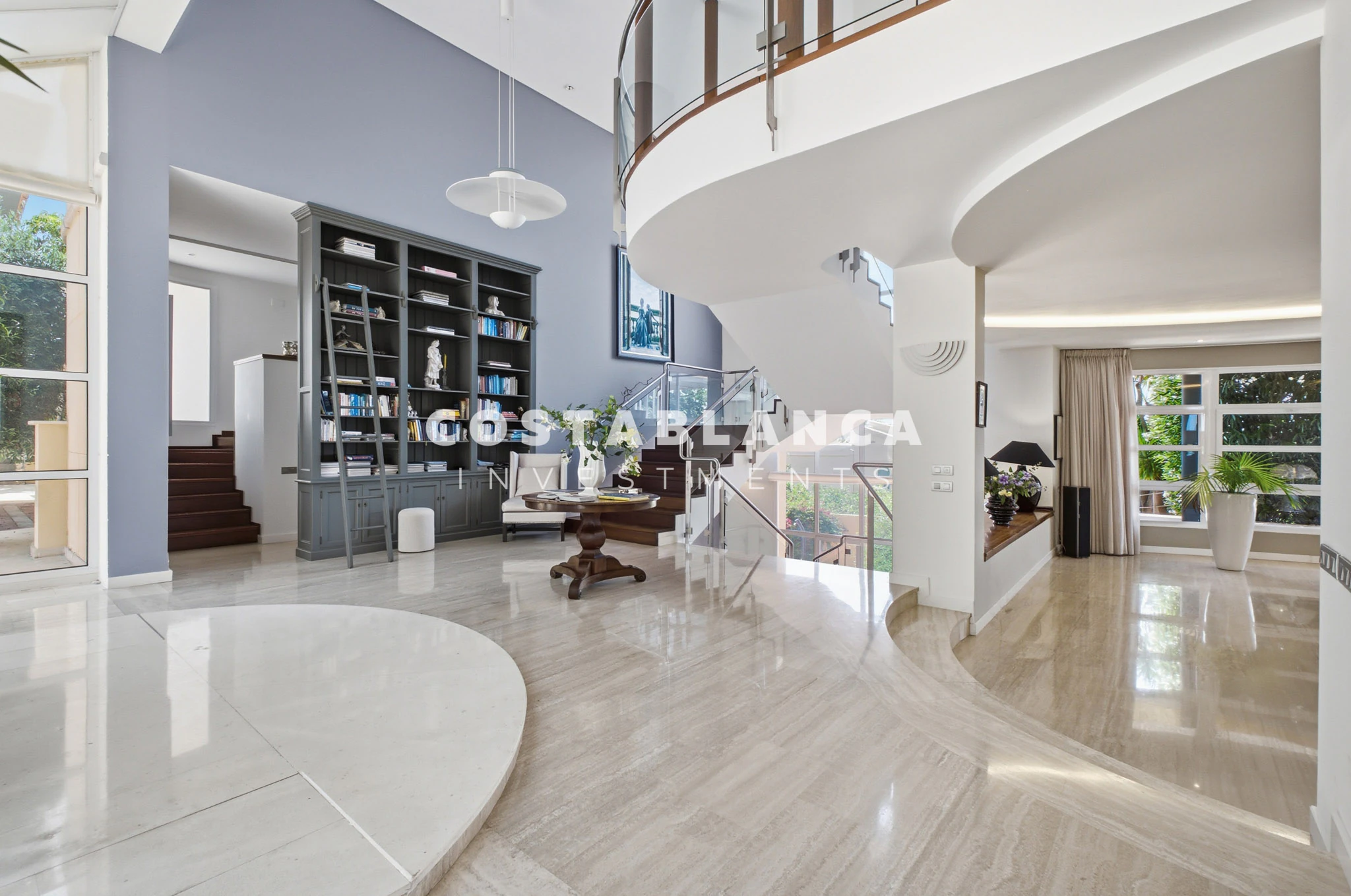 Einzigartige Villa mit außergewöhnlichem Meerblick zu verkaufen in Altea Hills
