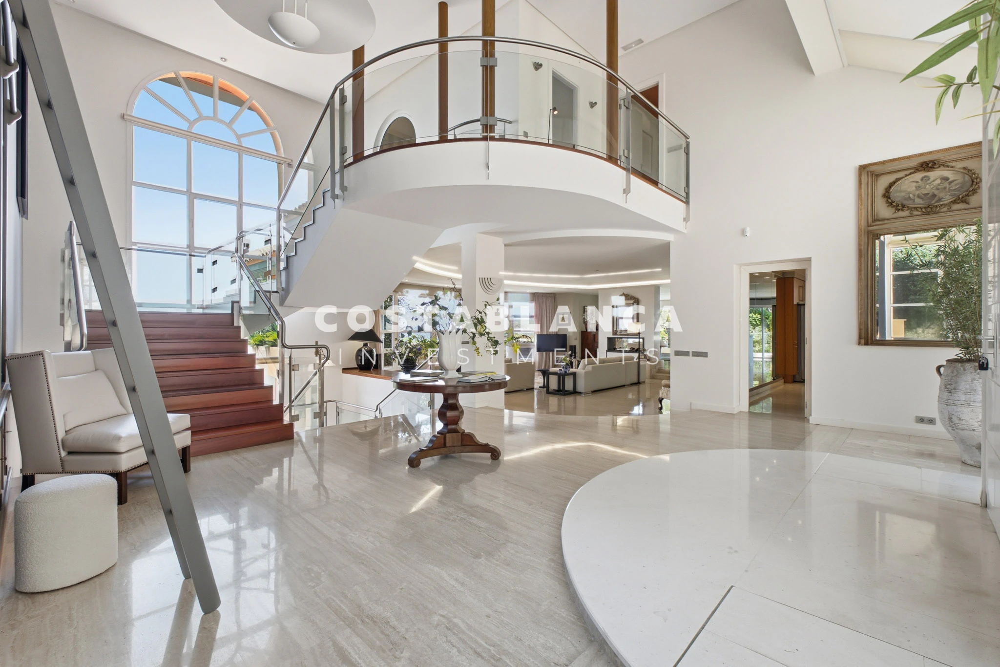 Einzigartige Villa mit außergewöhnlichem Meerblick zu verkaufen in Altea Hills
