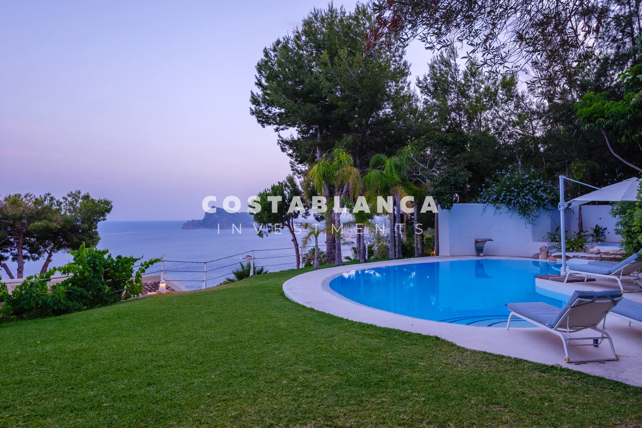 Einzigartige Villa mit außergewöhnlichem Meerblick zu verkaufen in Altea Hills