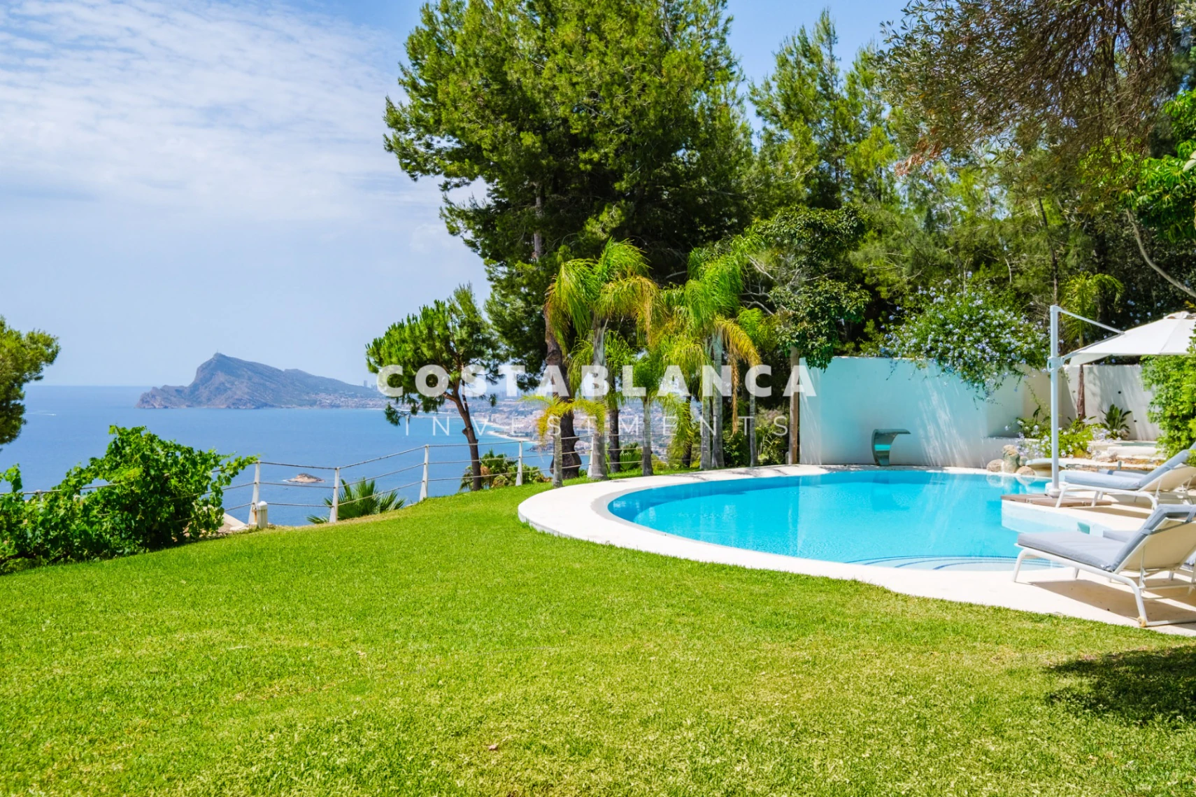 Einzigartige Villa mit außergewöhnlichem Meerblick zu verkaufen in Altea Hills