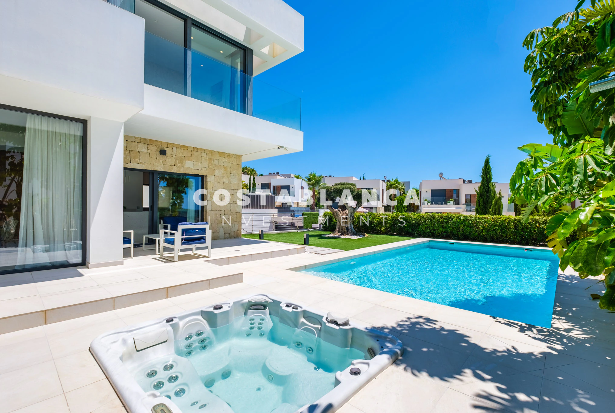 Modern Luxury Villa for sale In Finestrat