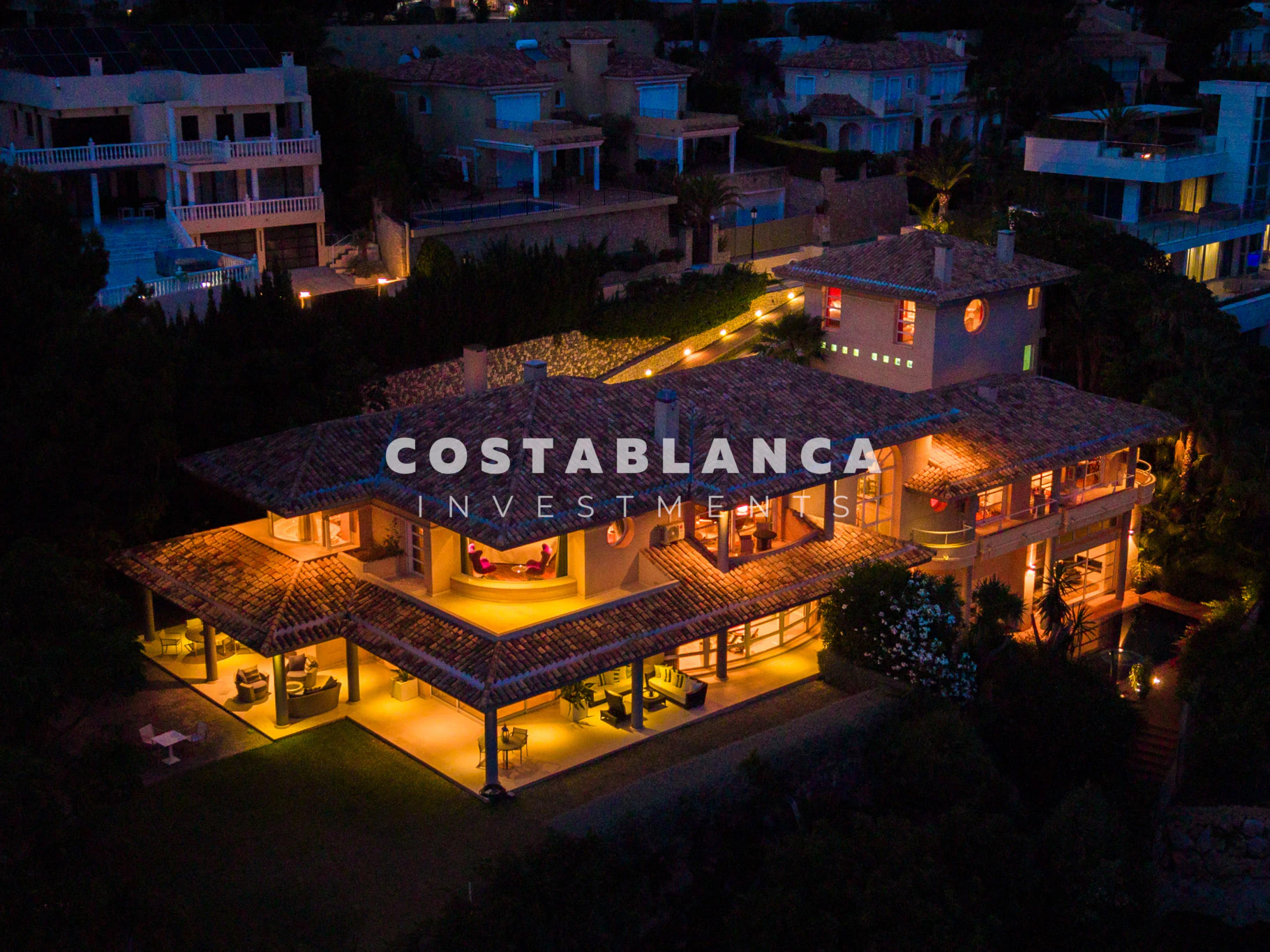 Einzigartige Villa mit außergewöhnlichem Meerblick zu verkaufen in Altea Hills