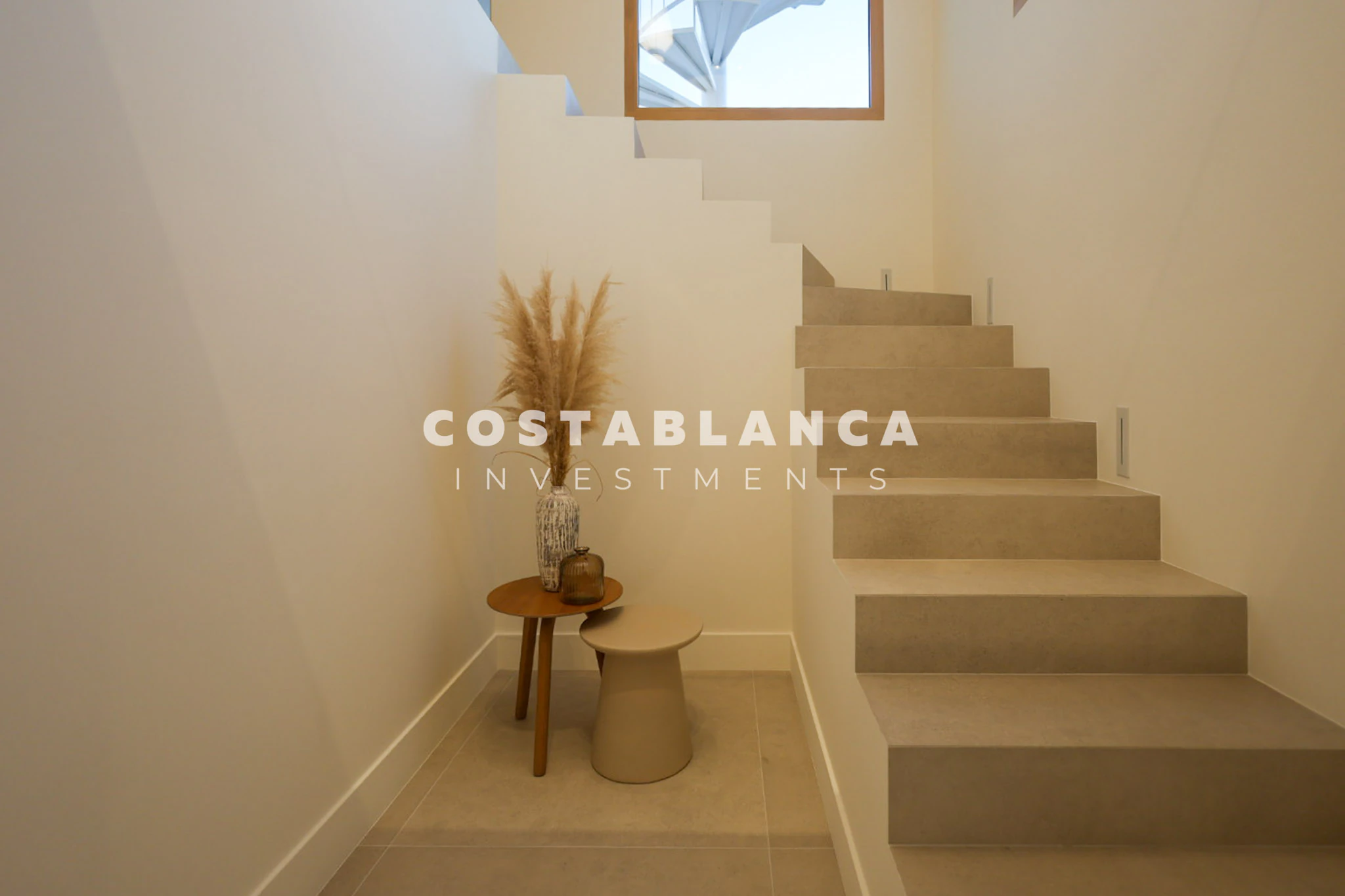 Villa renovada con vistas al mar en venta en Balcón al Mar en Jávea.