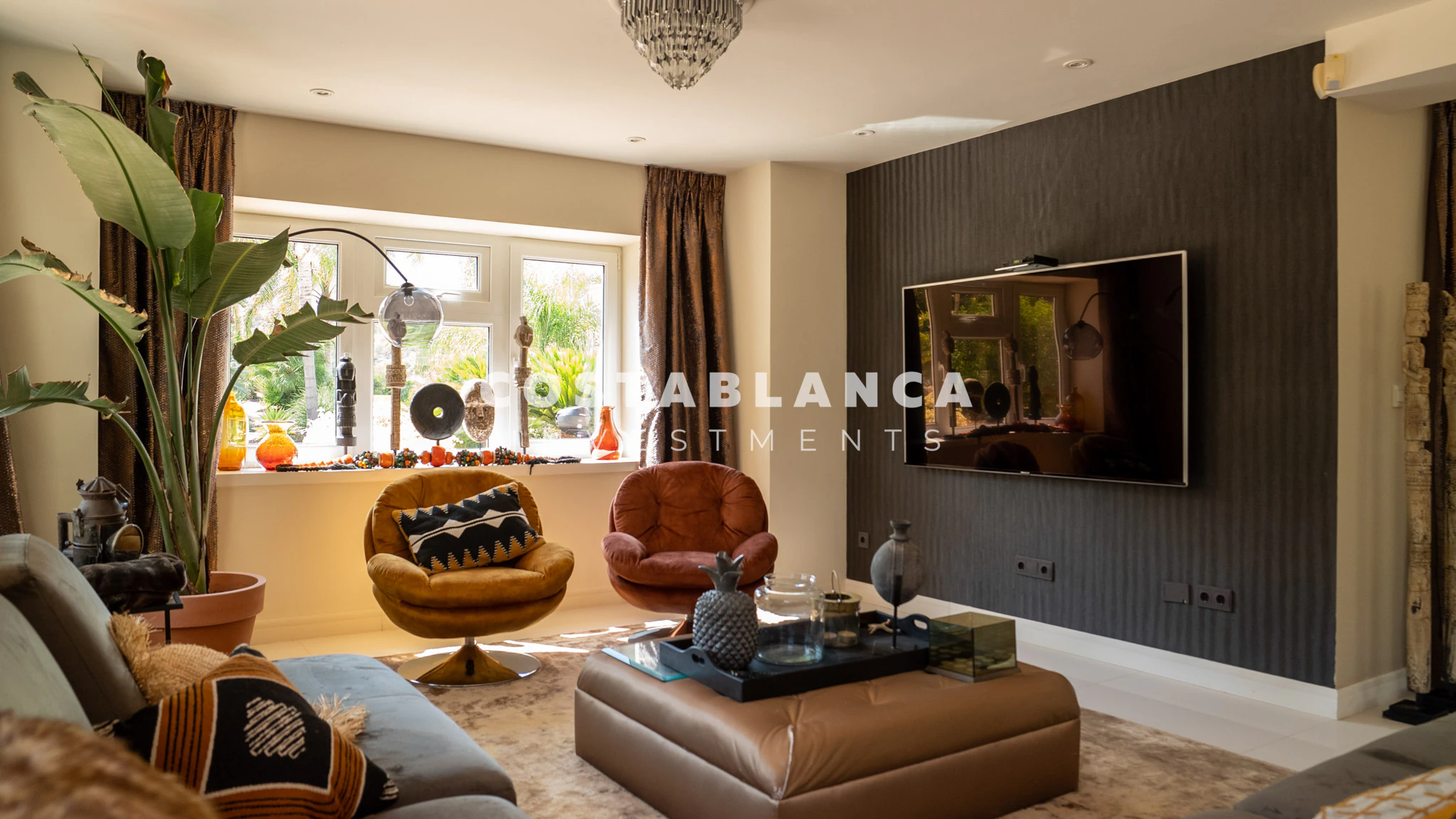 Chalet de lujo con parcela de 32000m2 en venta en la Nucía