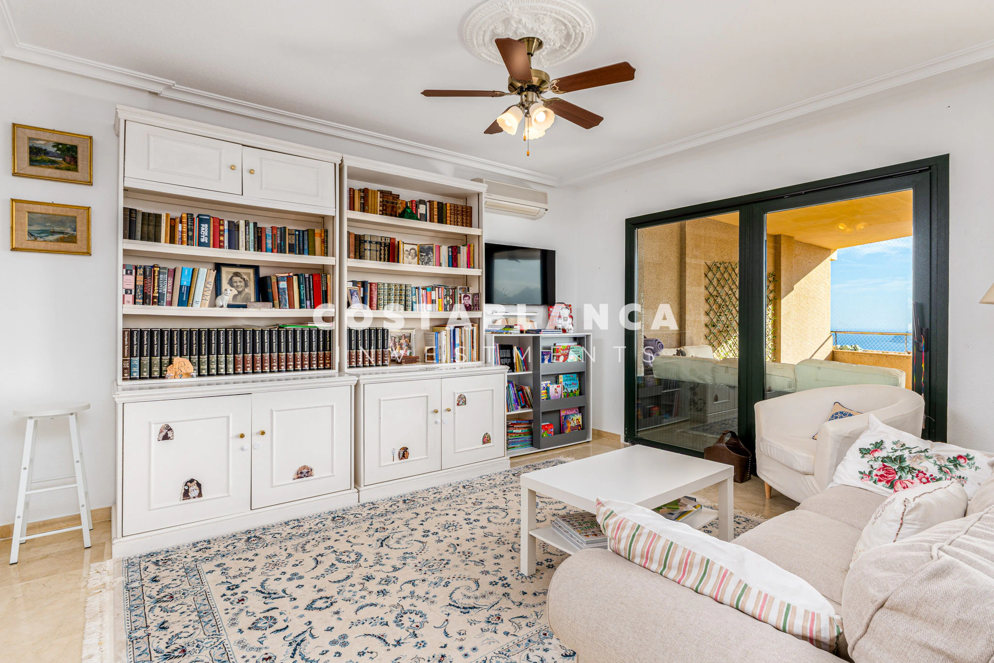 Spacious Penthouse with Stunning Sea and Mountain Views for sale in Sierra de Altea