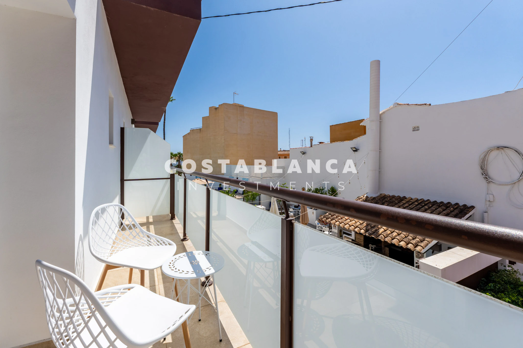 Hôtel-boutique avec vue sur la mer et permis de construire au cœur d'Alfàs del Pi