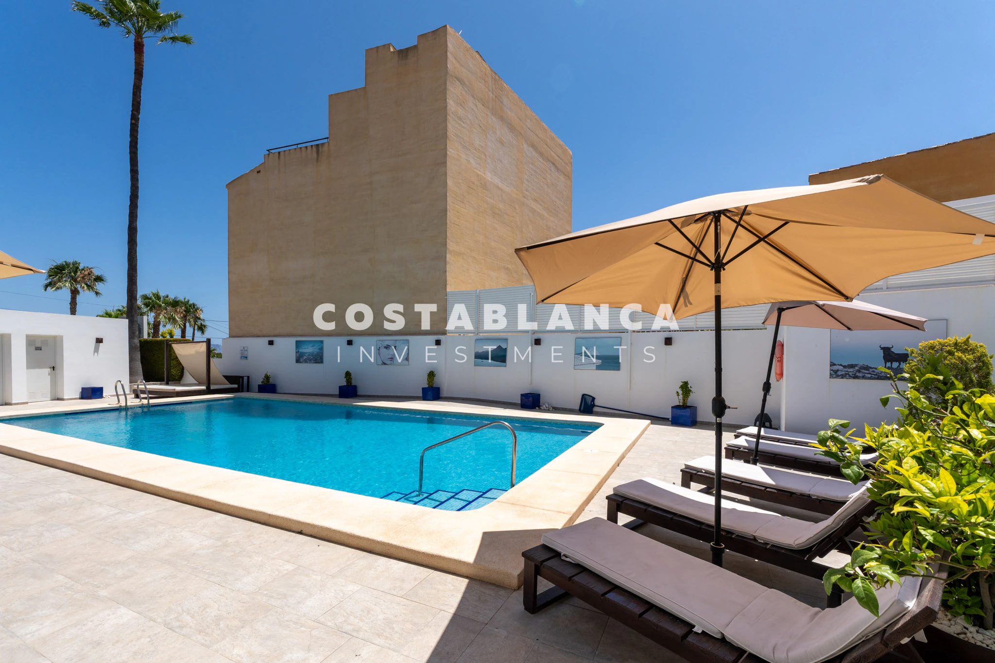 Hôtel-boutique avec vue sur la mer et permis de construire au cœur d'Alfàs del Pi