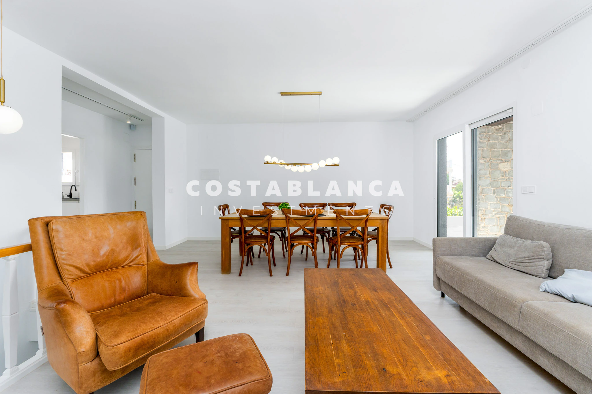 Moderne mediterrane Villa zum Verkauf in Calpe mit Aussicht