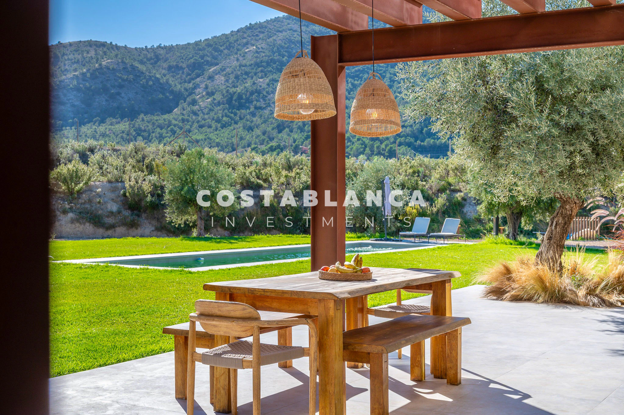 Luxury Modern Finca with Privacy and Nature