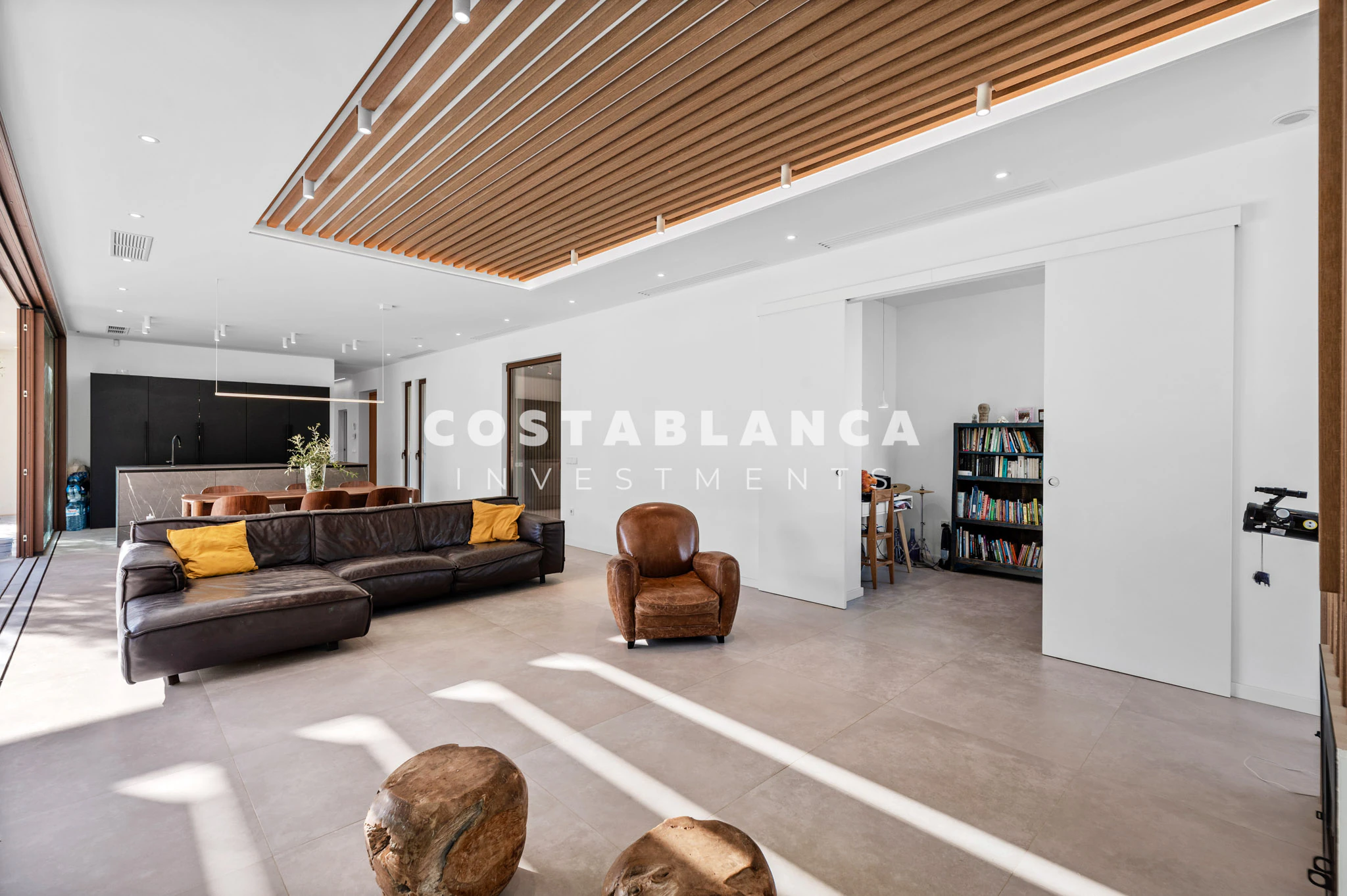 Luxury Modern Finca with Privacy and Nature