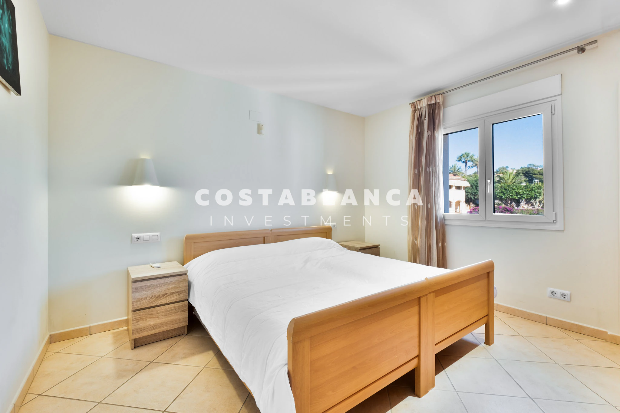 Ruimtelijk Mediterraan Huis te koop met Zwembad Dichtbij de Kust in Benissa