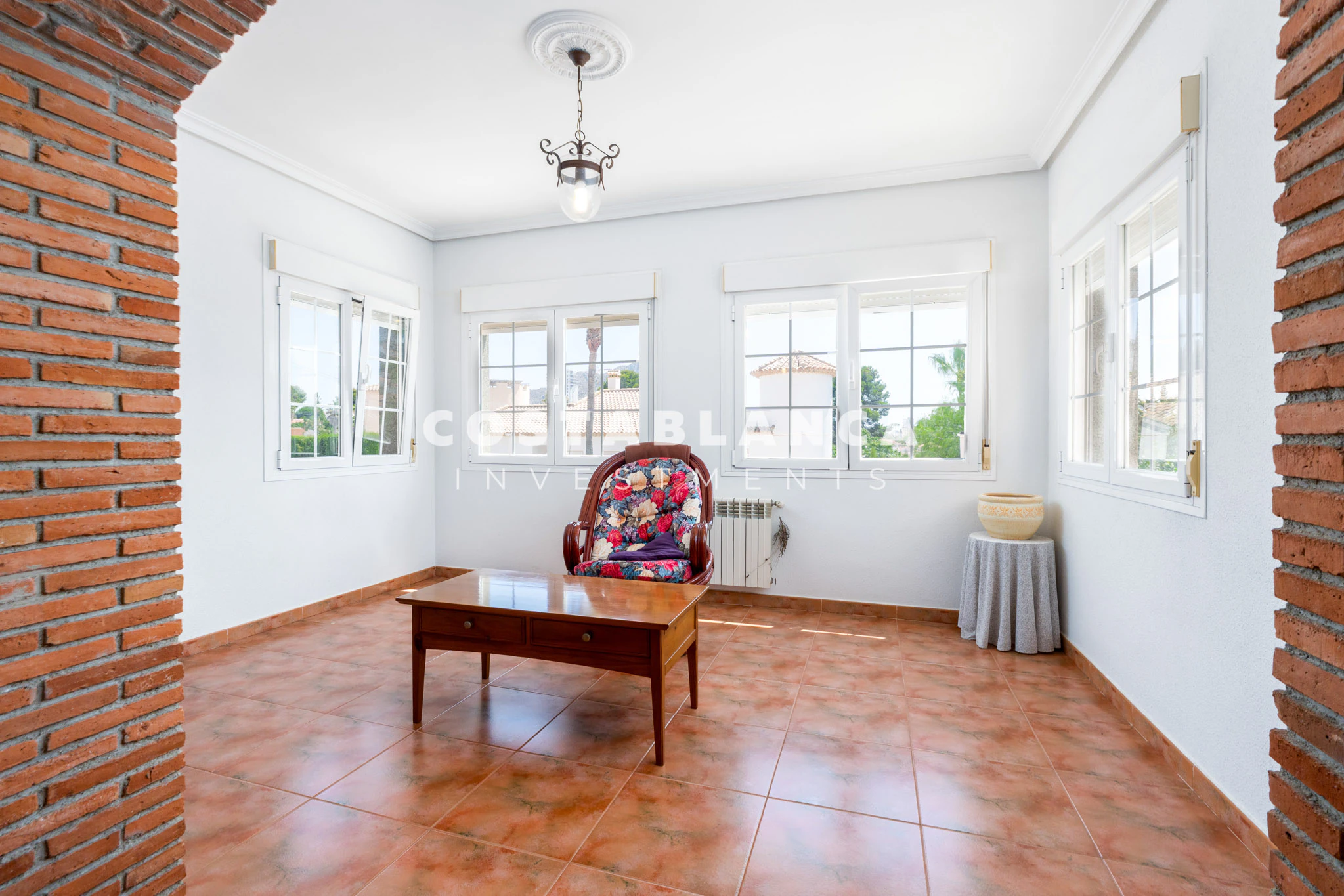 Beautiful Villa in Calpe with Large Garden, Pool, and Sea Views