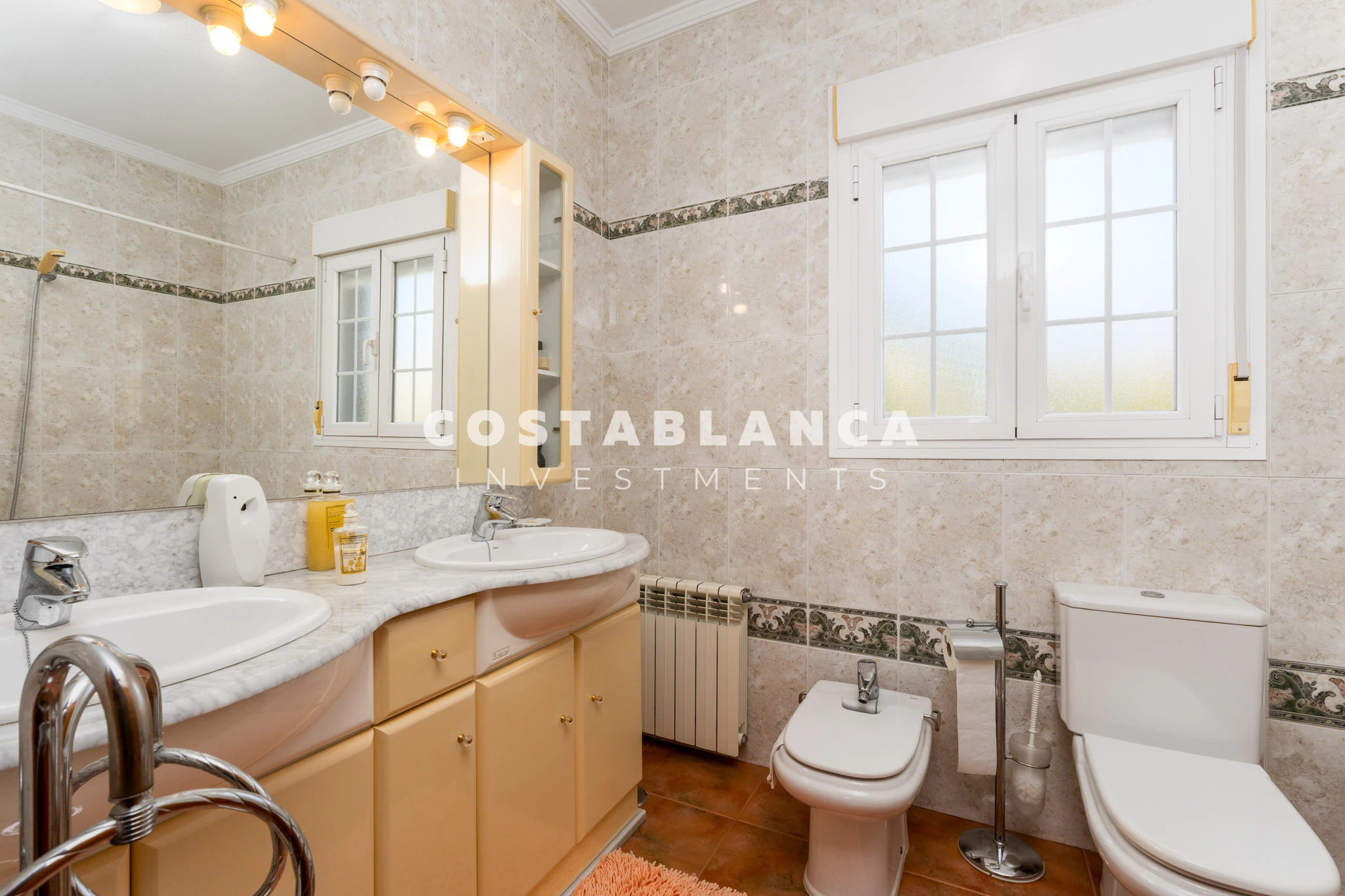 Beautiful Villa in Calpe with Large Garden, Pool, and Sea Views