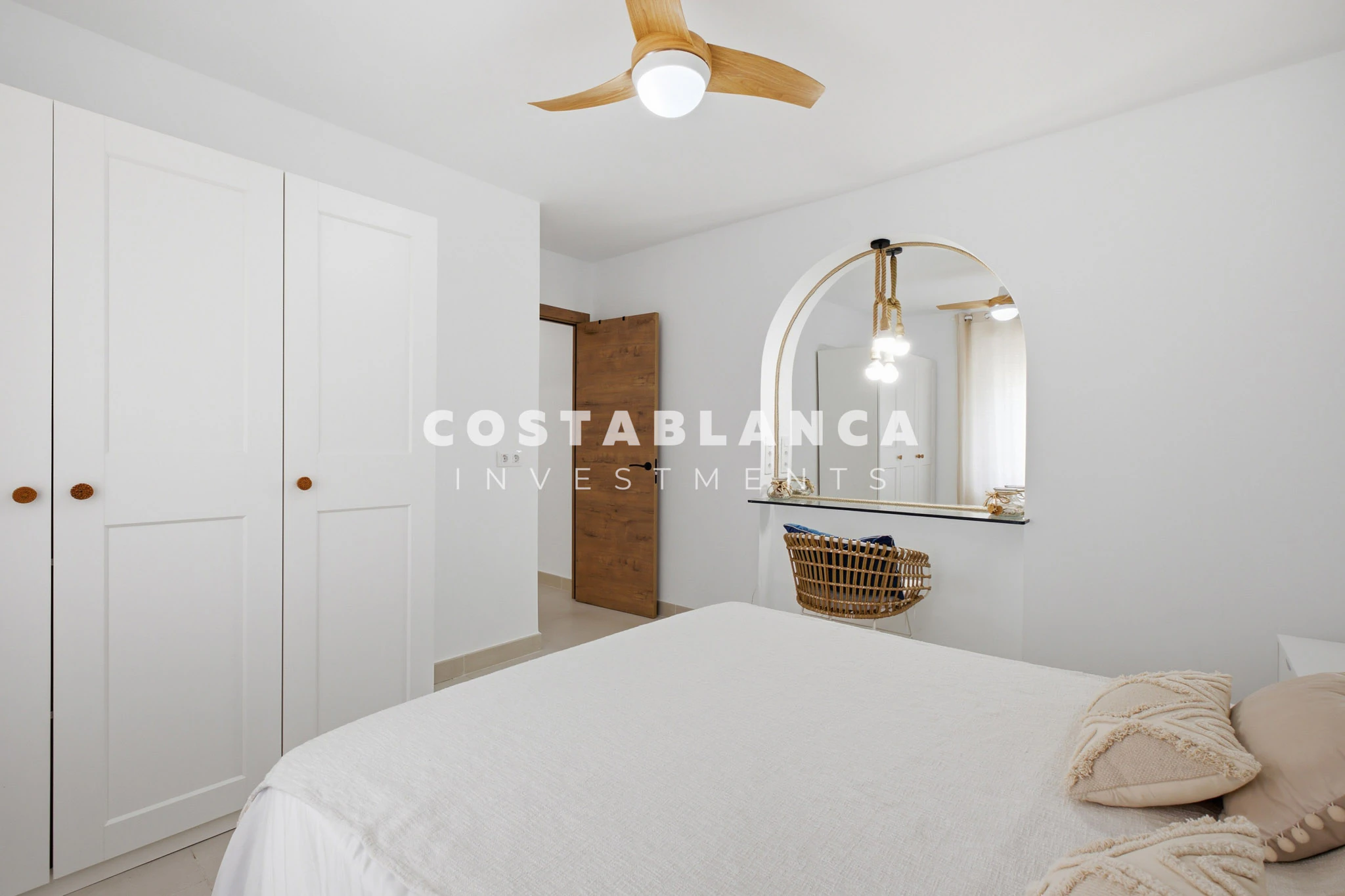 Amplio apartamento de 2 habitaciones en alquiler en Altea.