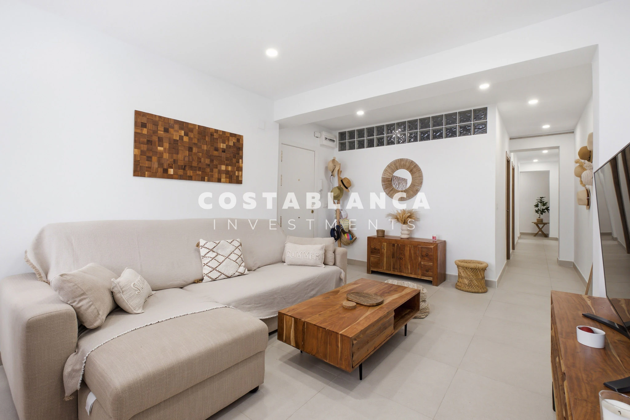 Amplio apartamento de 2 habitaciones en alquiler en Altea.