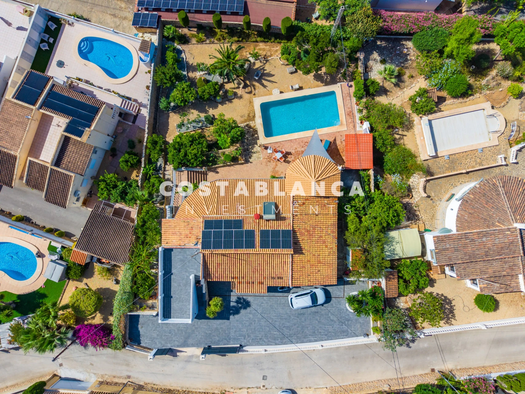 Beautiful Sea View Villa with Saltwater Pool for Sale in Alfaz Del Pi