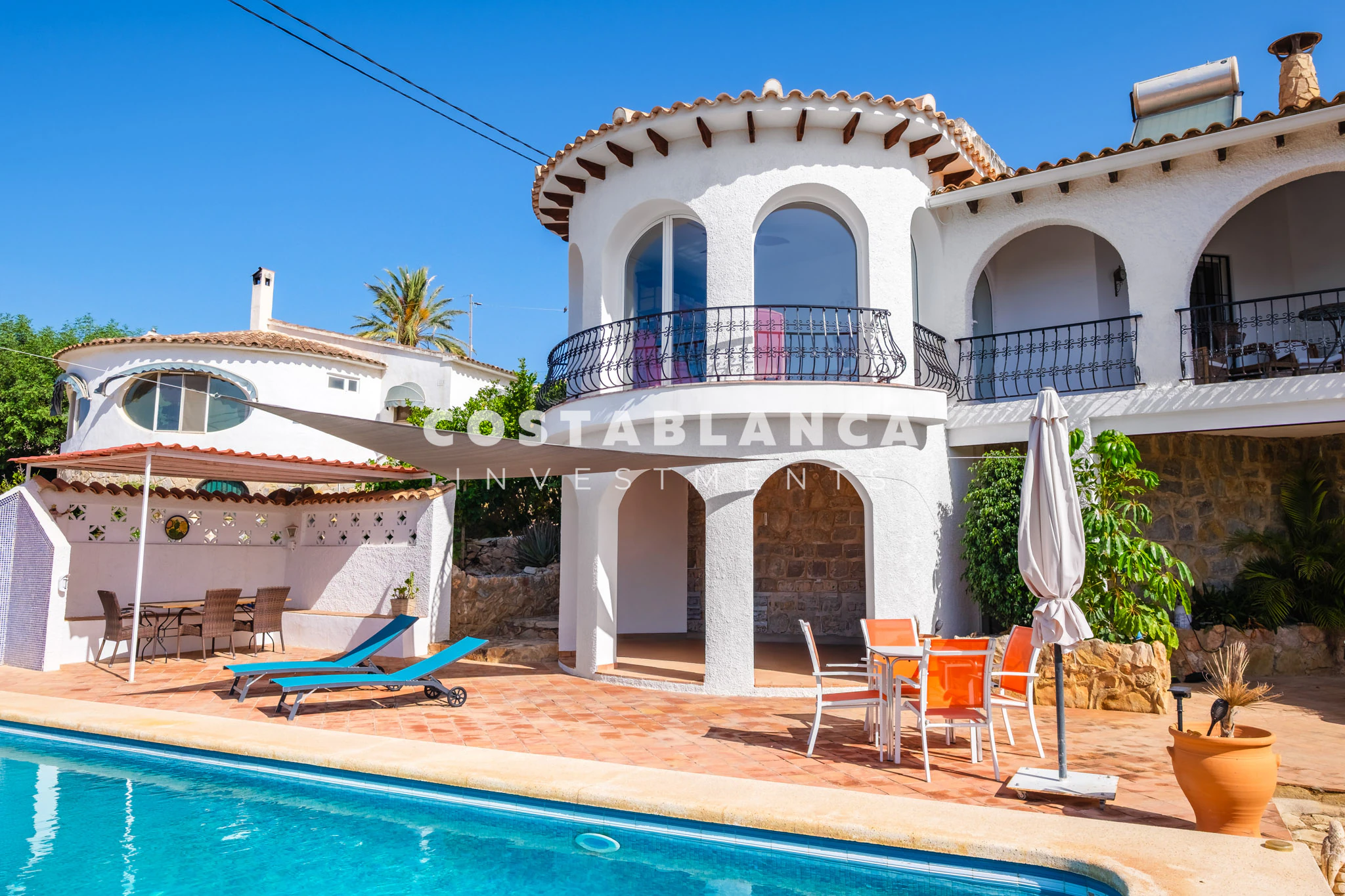 Beautiful Sea View Villa with Saltwater Pool for Sale in Alfaz Del Pi