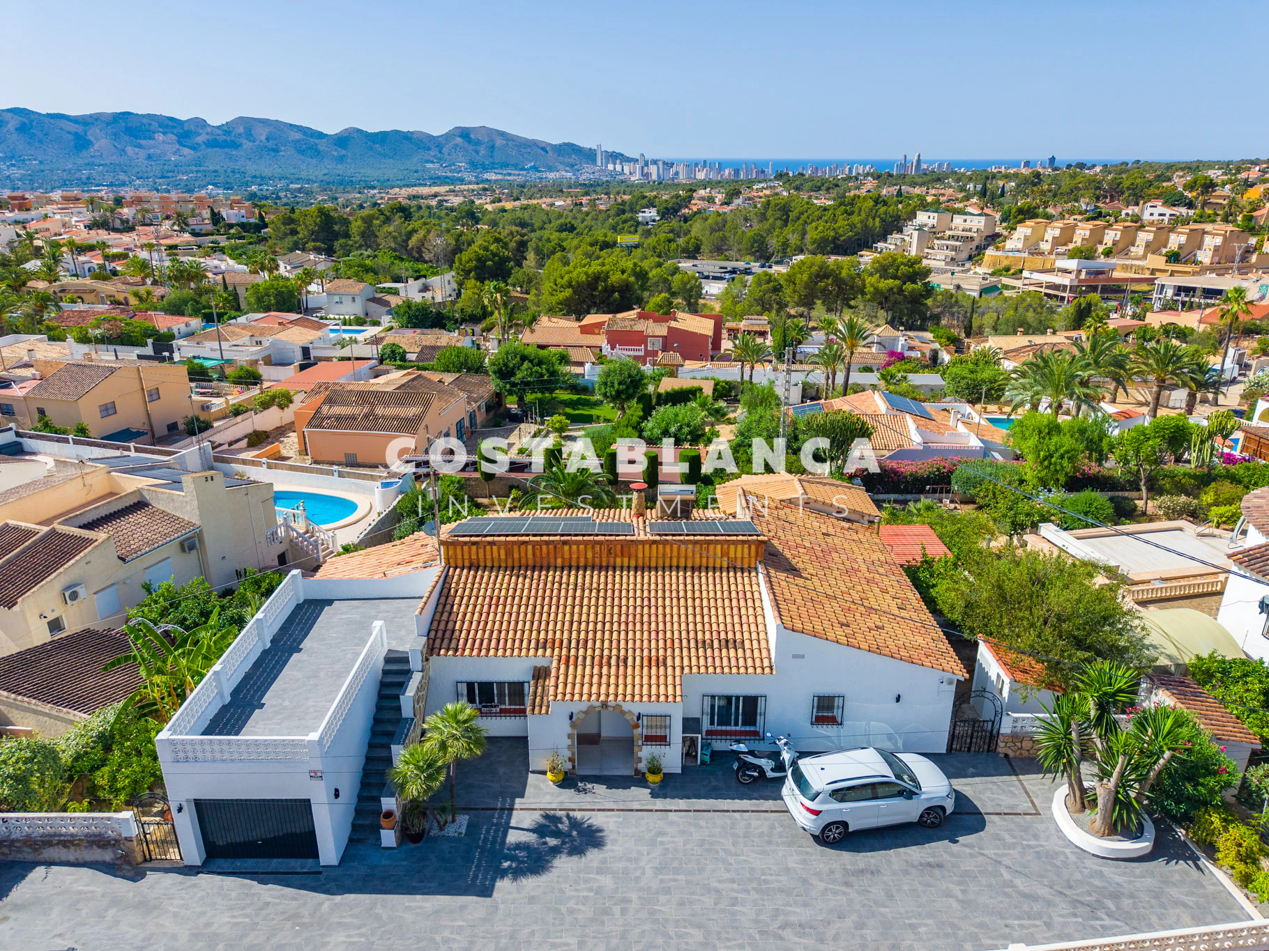 Beautiful Sea View Villa with Saltwater Pool for Sale in Alfaz Del Pi