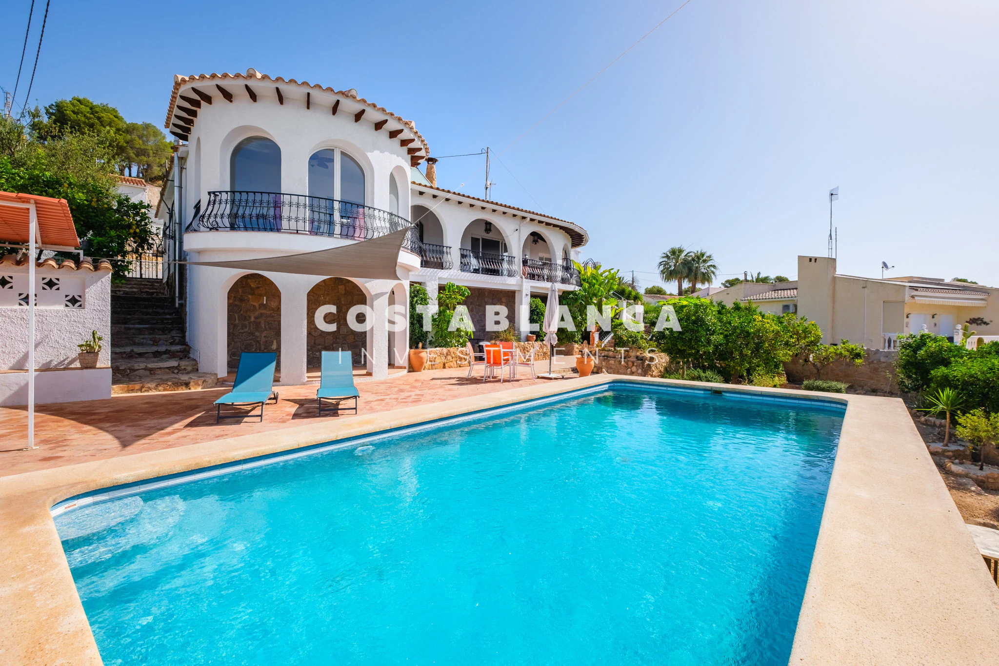 Beautiful Sea View Villa with Saltwater Pool for Sale in Alfaz Del Pi