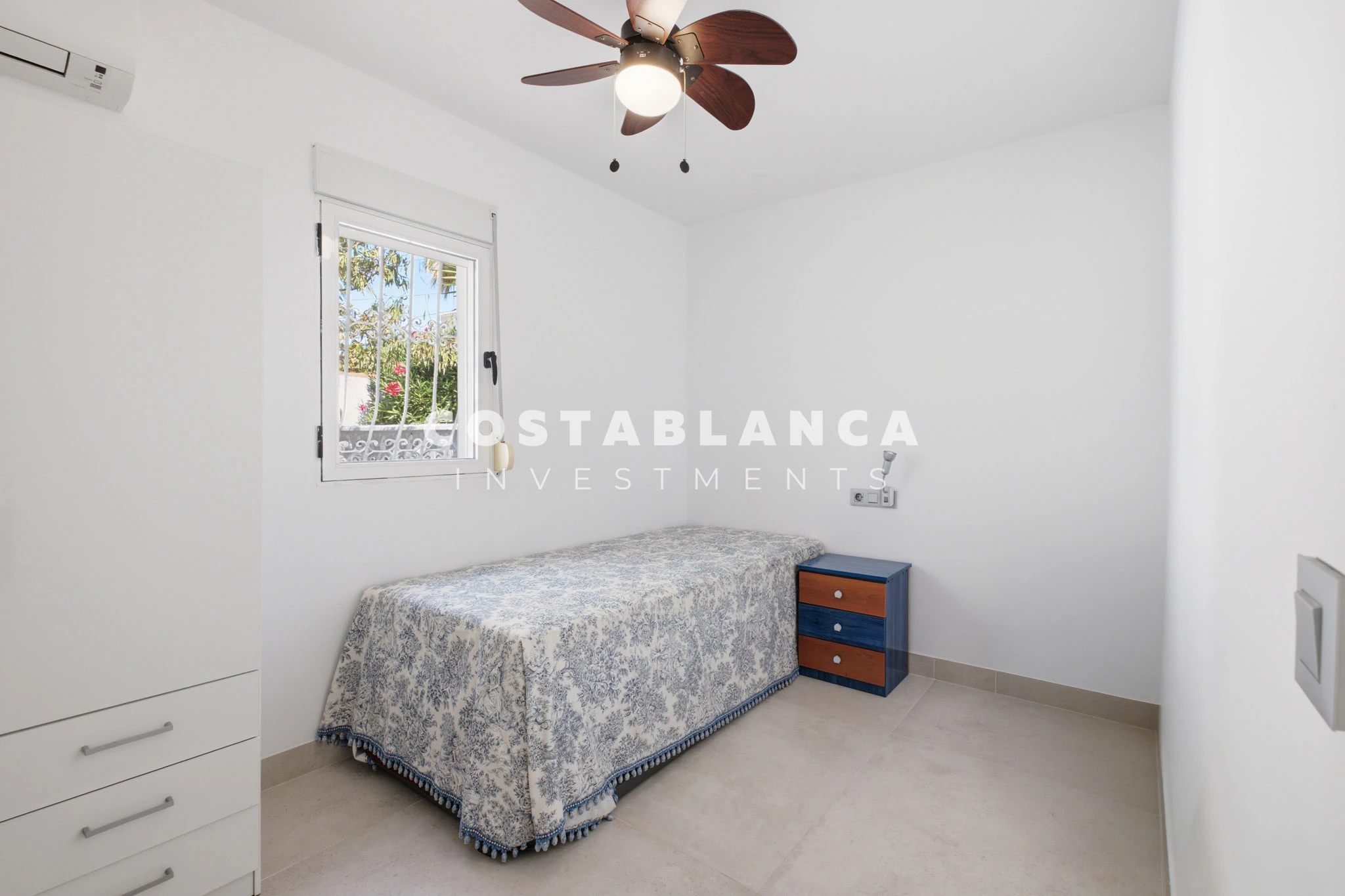 Beautiful Sea View Villa with Saltwater Pool for Sale in Alfaz Del Pi