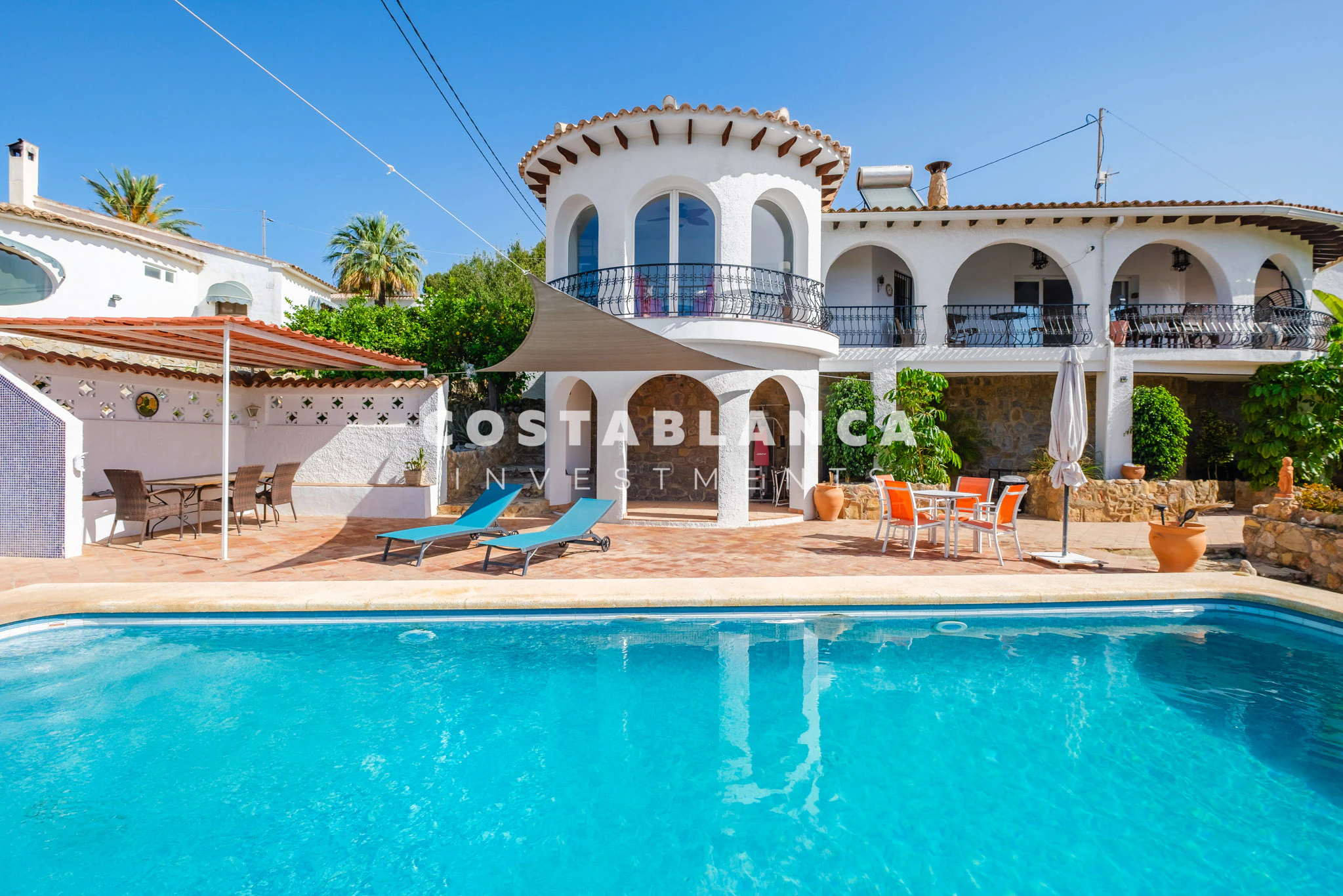 Beautiful Sea View Villa with Saltwater Pool for Sale in Alfaz Del Pi