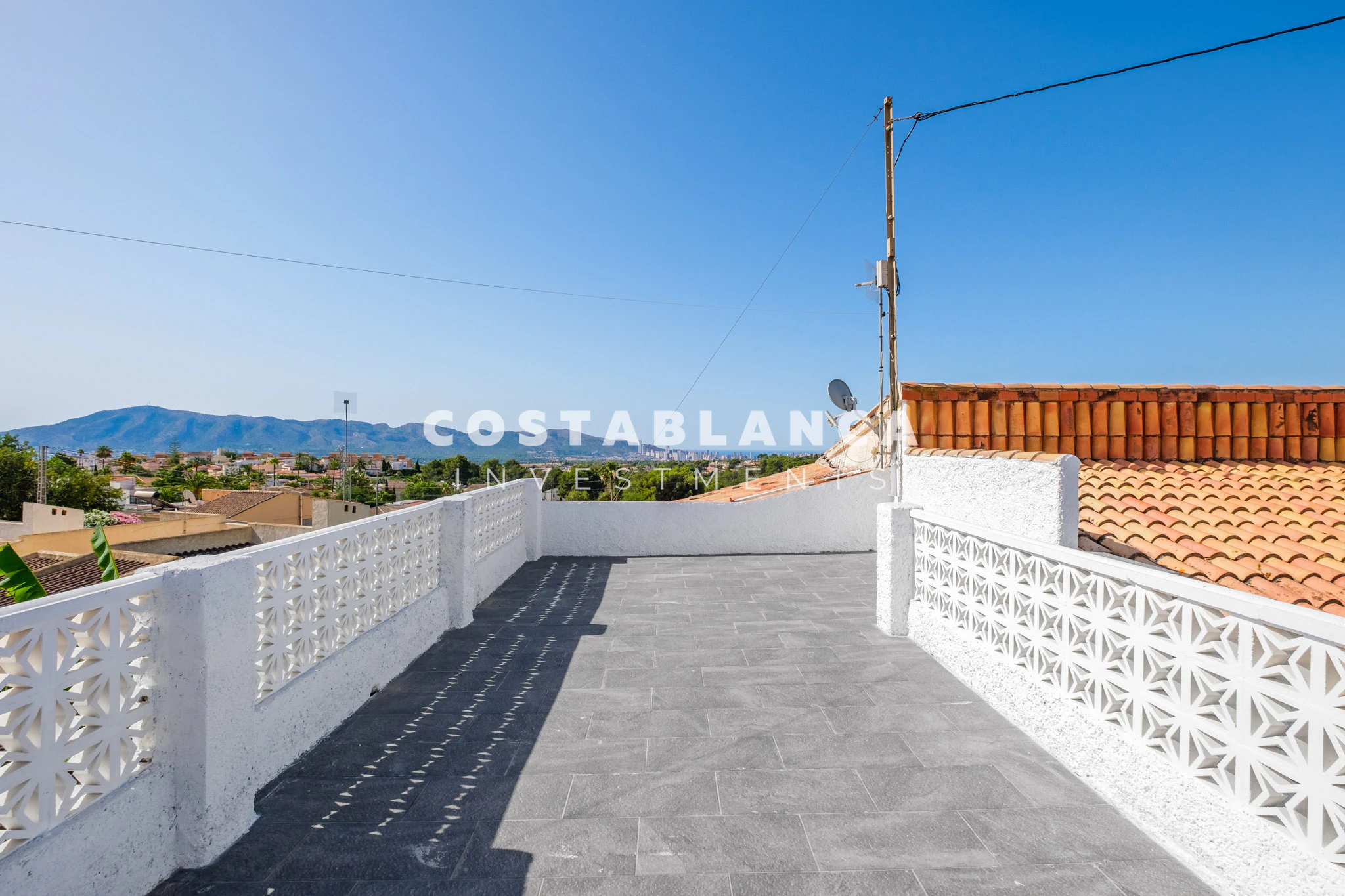 Beautiful Sea View Villa with Saltwater Pool for Sale in Alfaz Del Pi