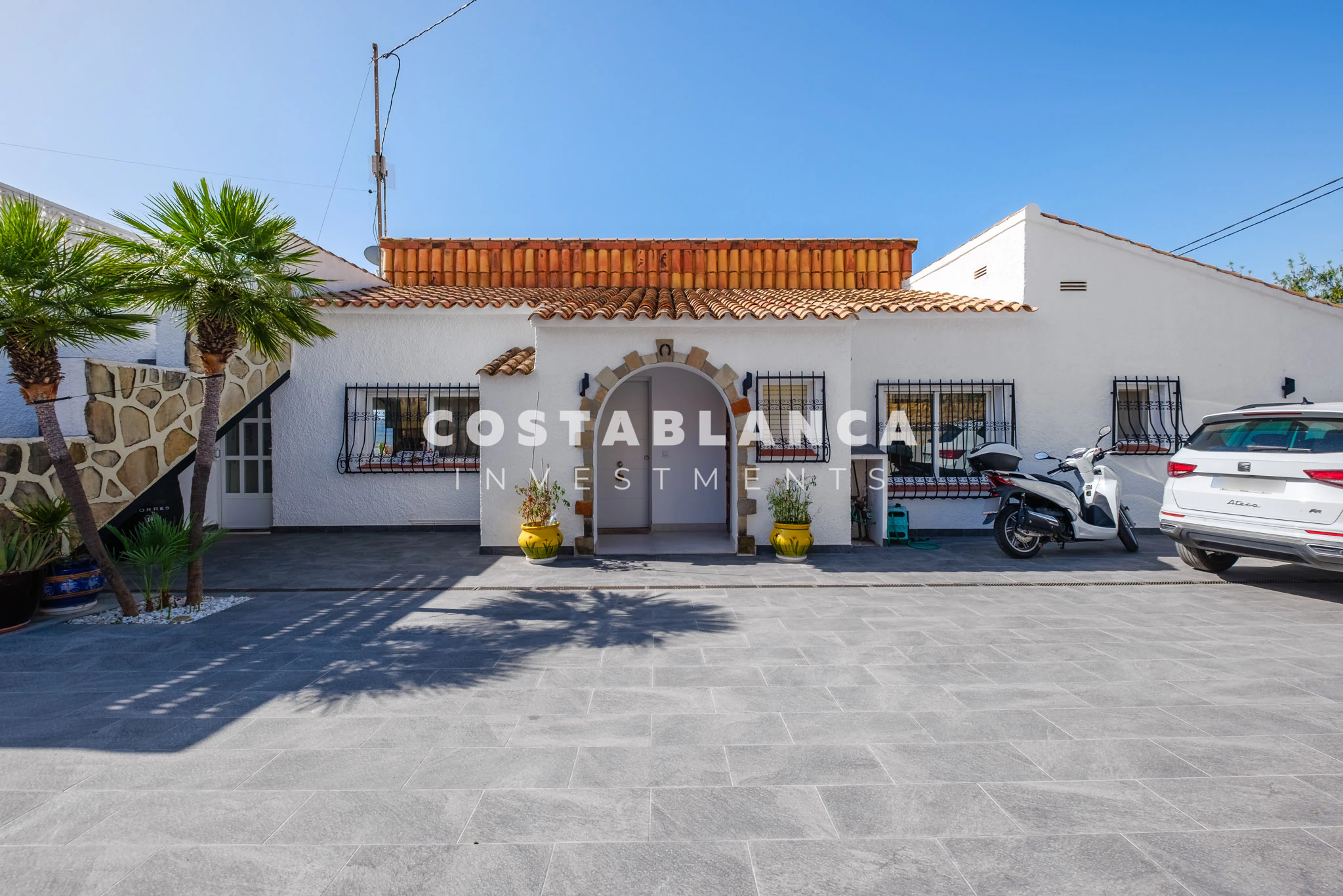Beautiful Sea View Villa with Saltwater Pool for Sale in Alfaz Del Pi
