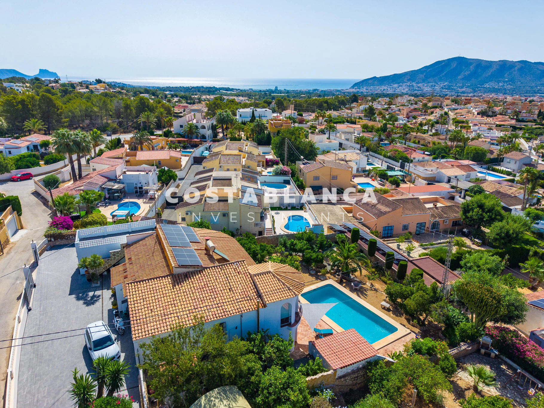 Beautiful Sea View Villa with Saltwater Pool for Sale in Alfaz Del Pi