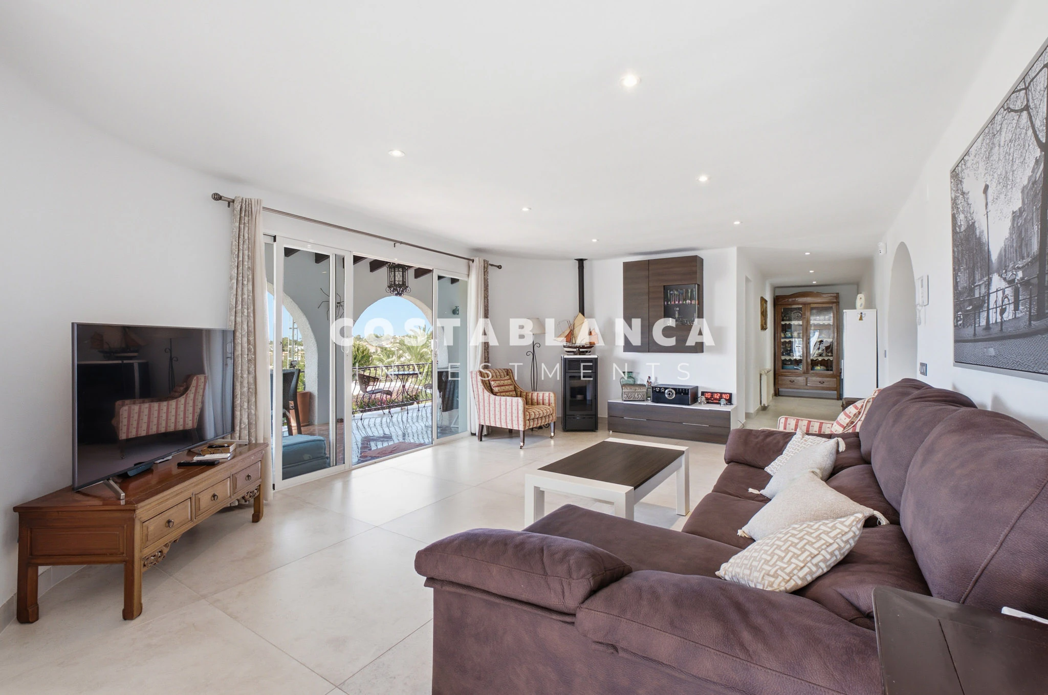 Beautiful Sea View Villa with Saltwater Pool for Sale in Alfaz Del Pi
