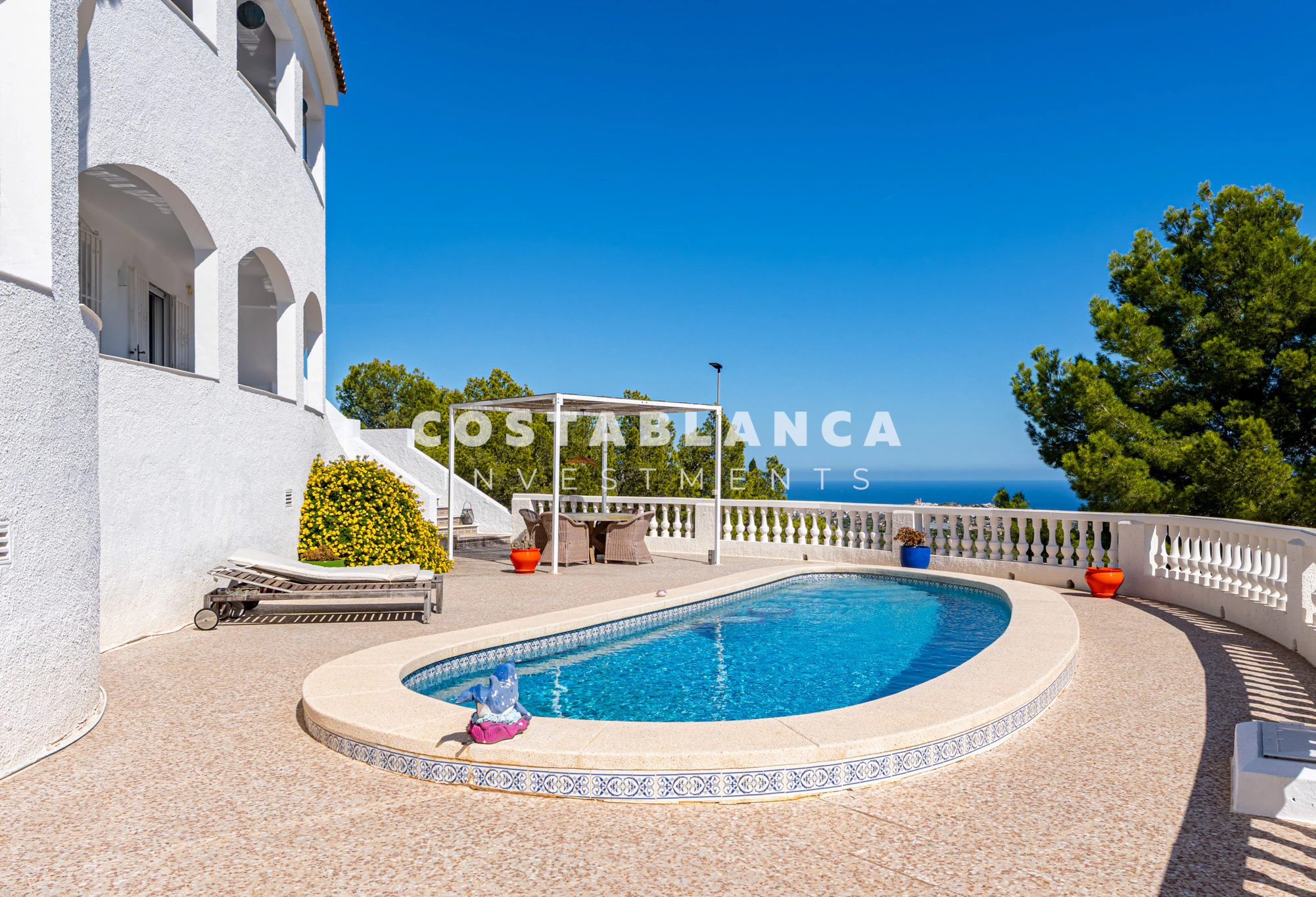 Einzigartige Villa mit atemberaubendem Meerblick zum Verkauf in Cautivador, Alfàs del Pi