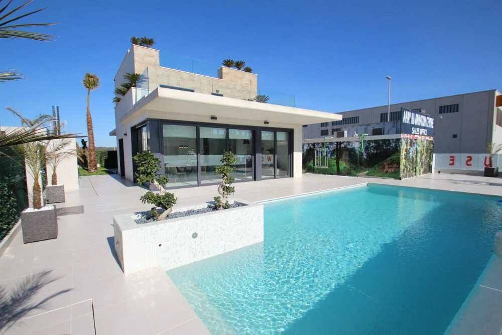 Villa for sale in San Miguel De Salinas