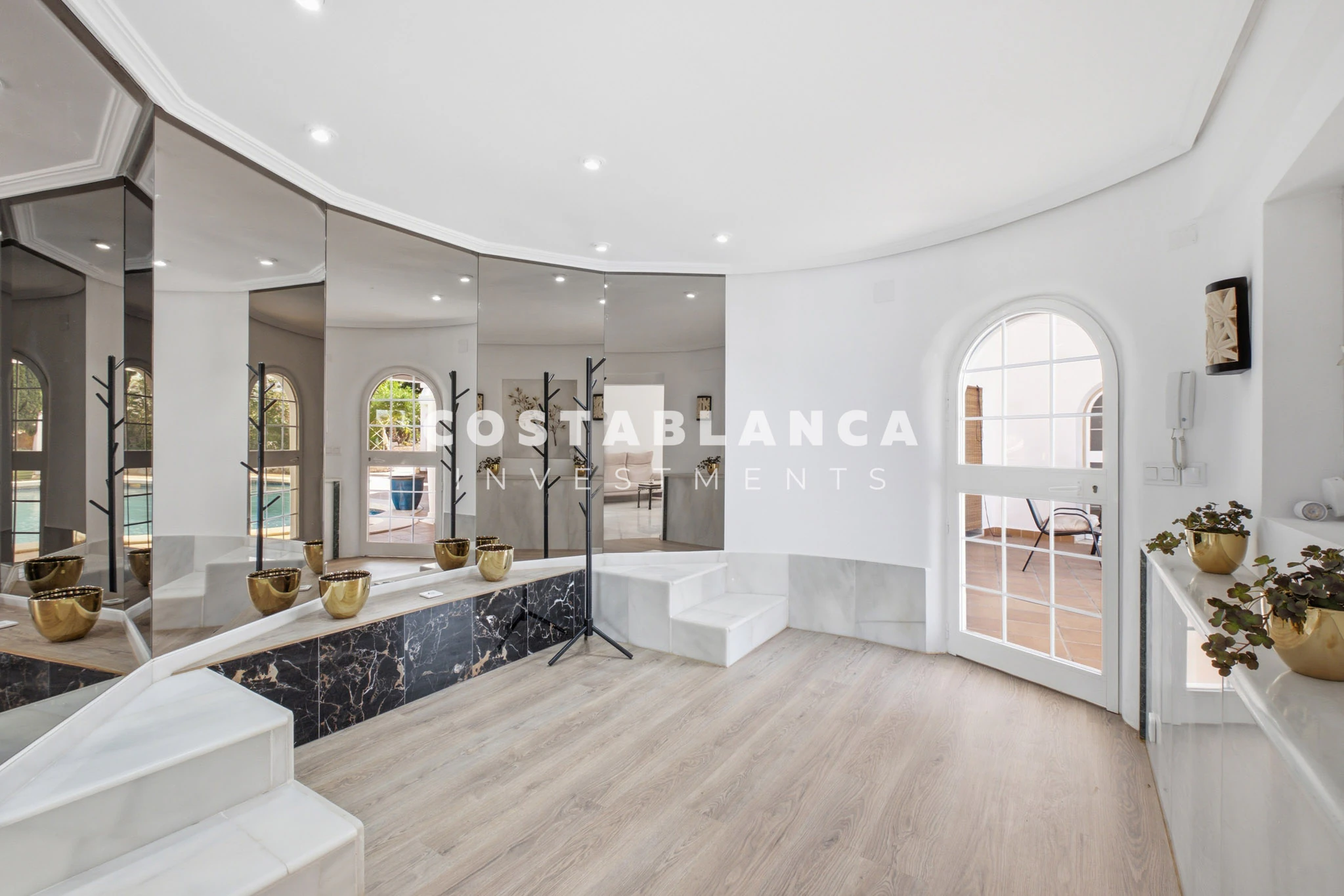 Luxury Sea View Villa with Independent Guest House  for Sale in Altea