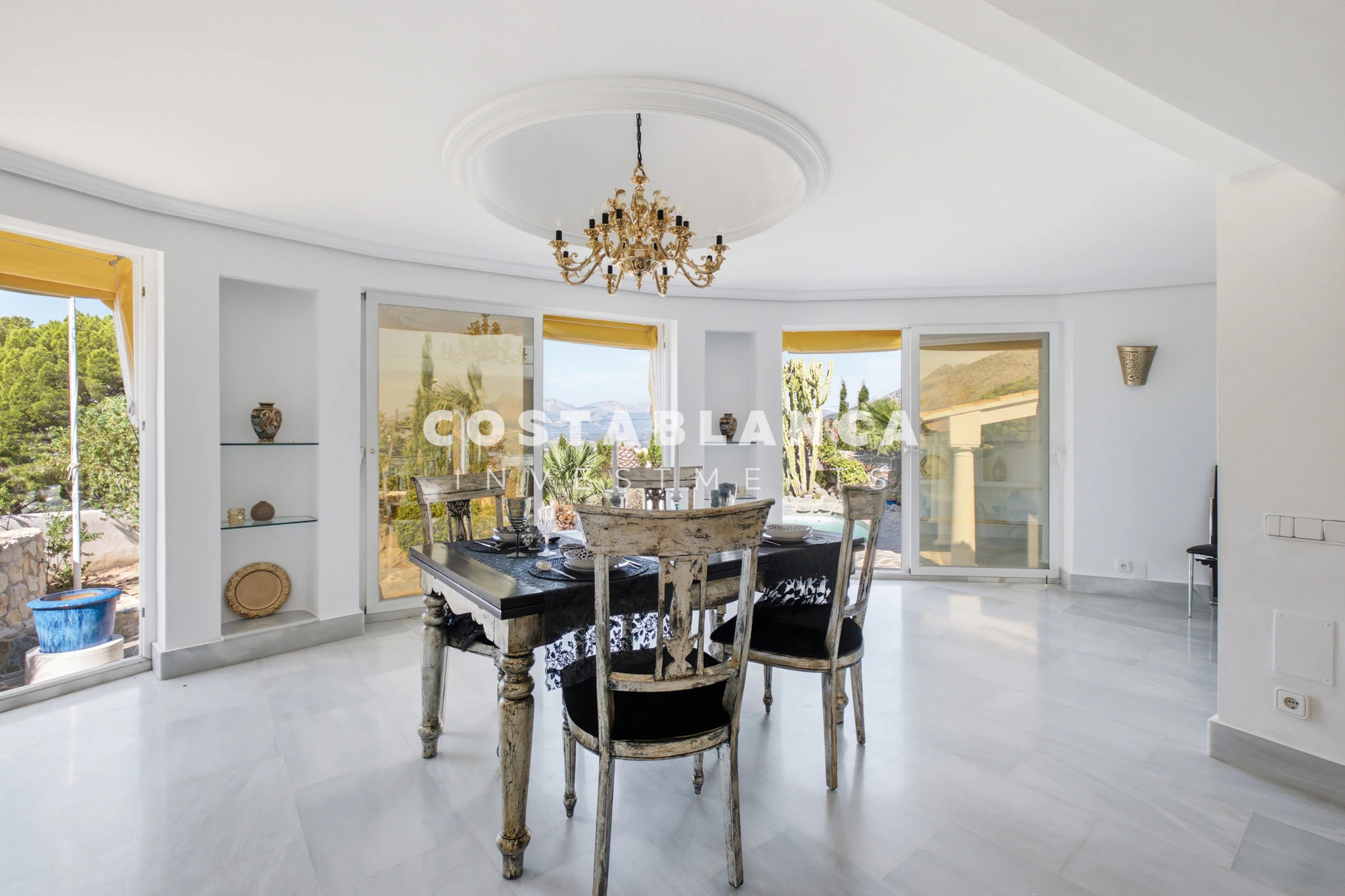 Luxury Sea View Villa with Independent Guest House  for Sale in Altea