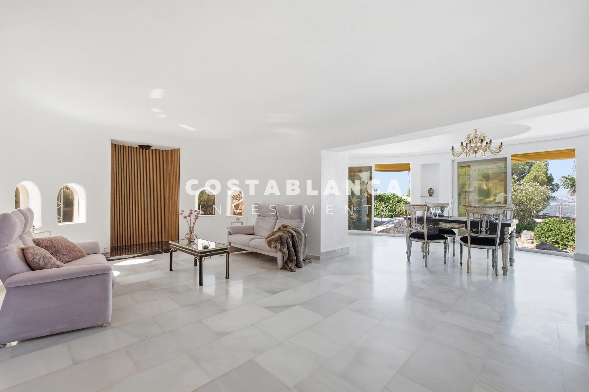 Luxury Sea View Villa with Independent Guest House  for Sale in Altea