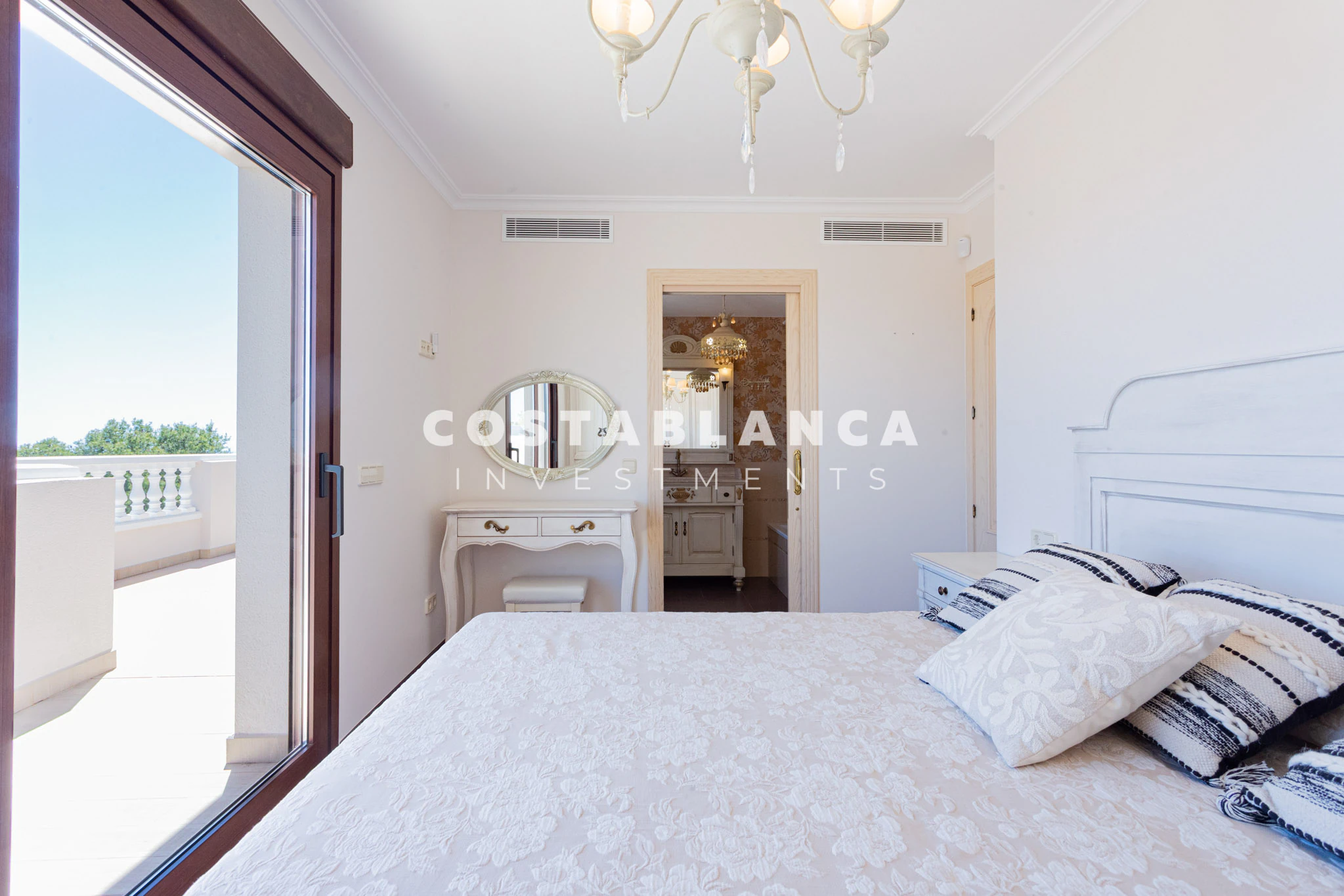 Amazing Villa with Seaviews for Sale in Calpe