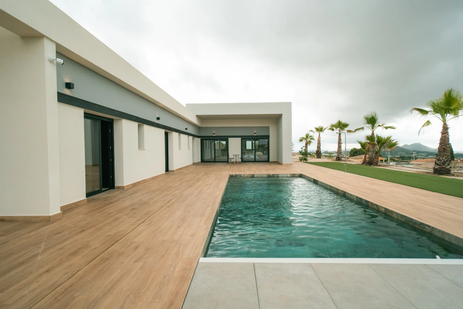Villa for sale in Pinoso
