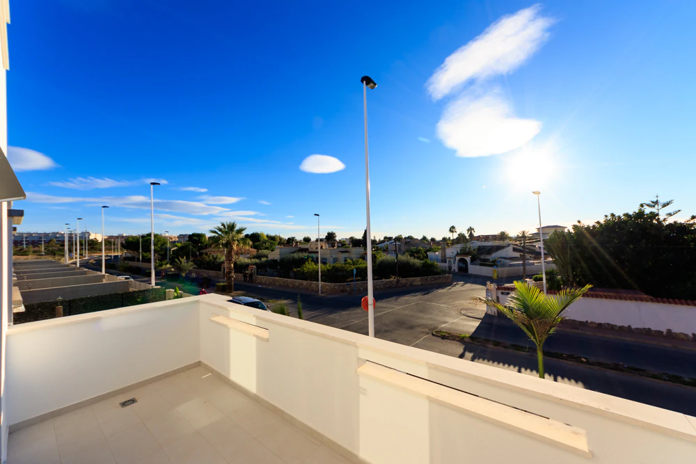 Villa for sale in Pilar De La Horadada