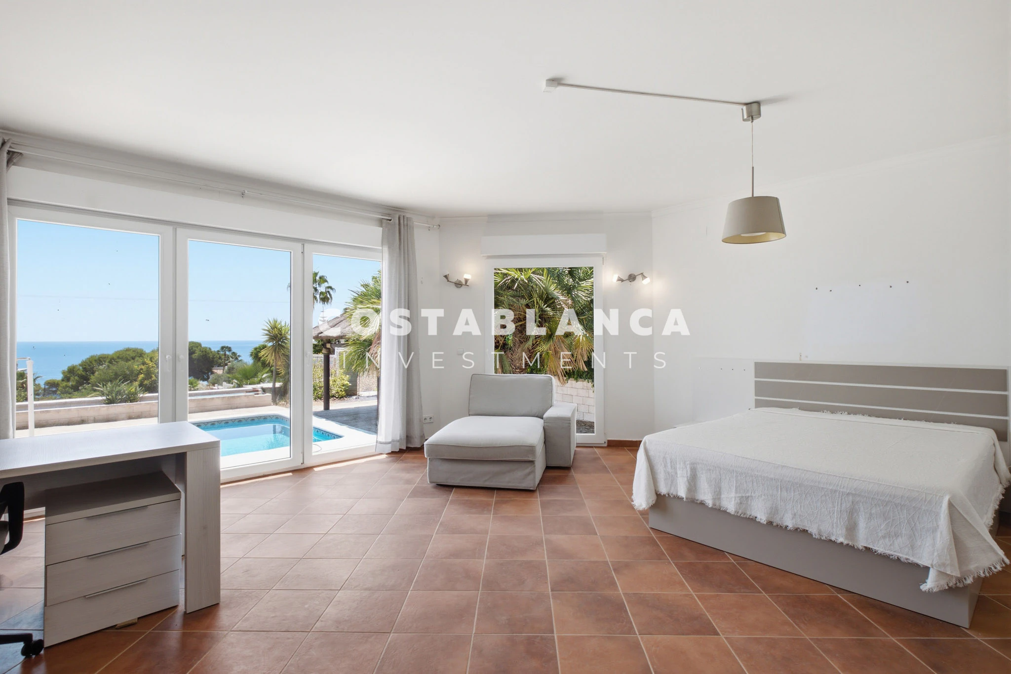 Mediterranean Style Villa 500 Metres from the Beach in Calpe