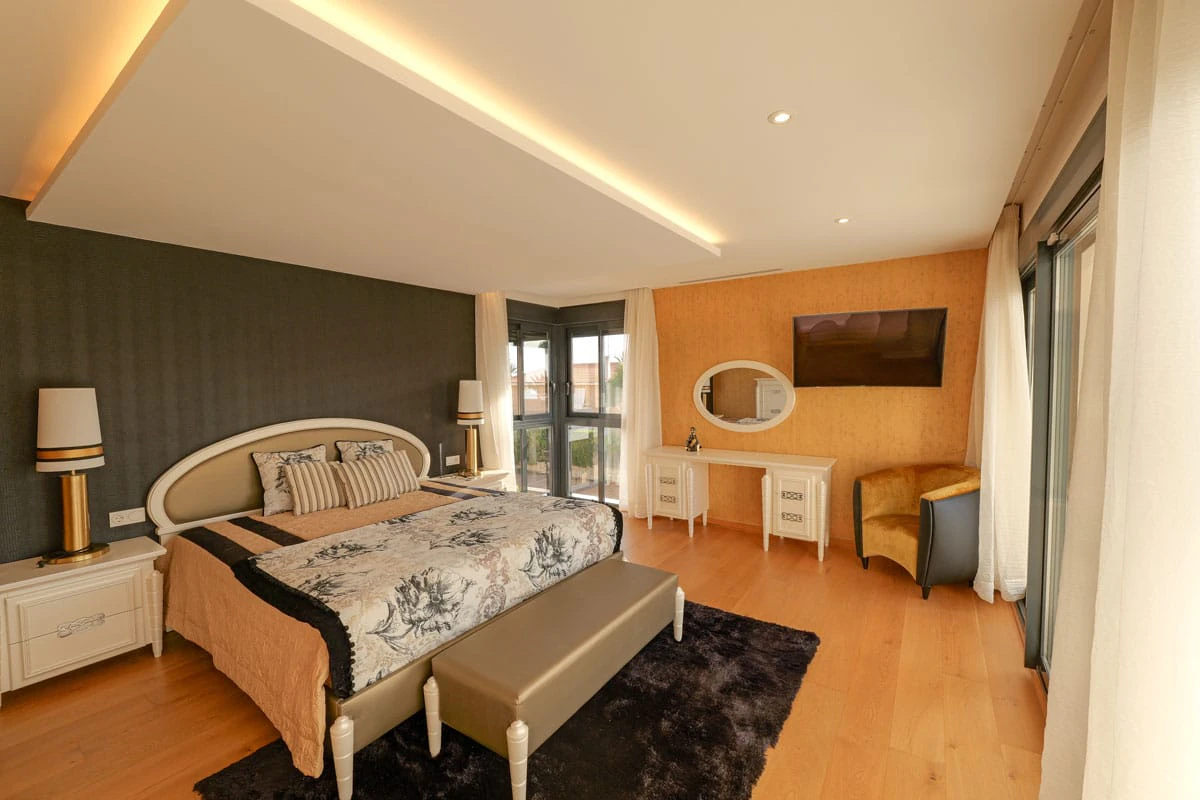 Villa for sale in Torrevieja