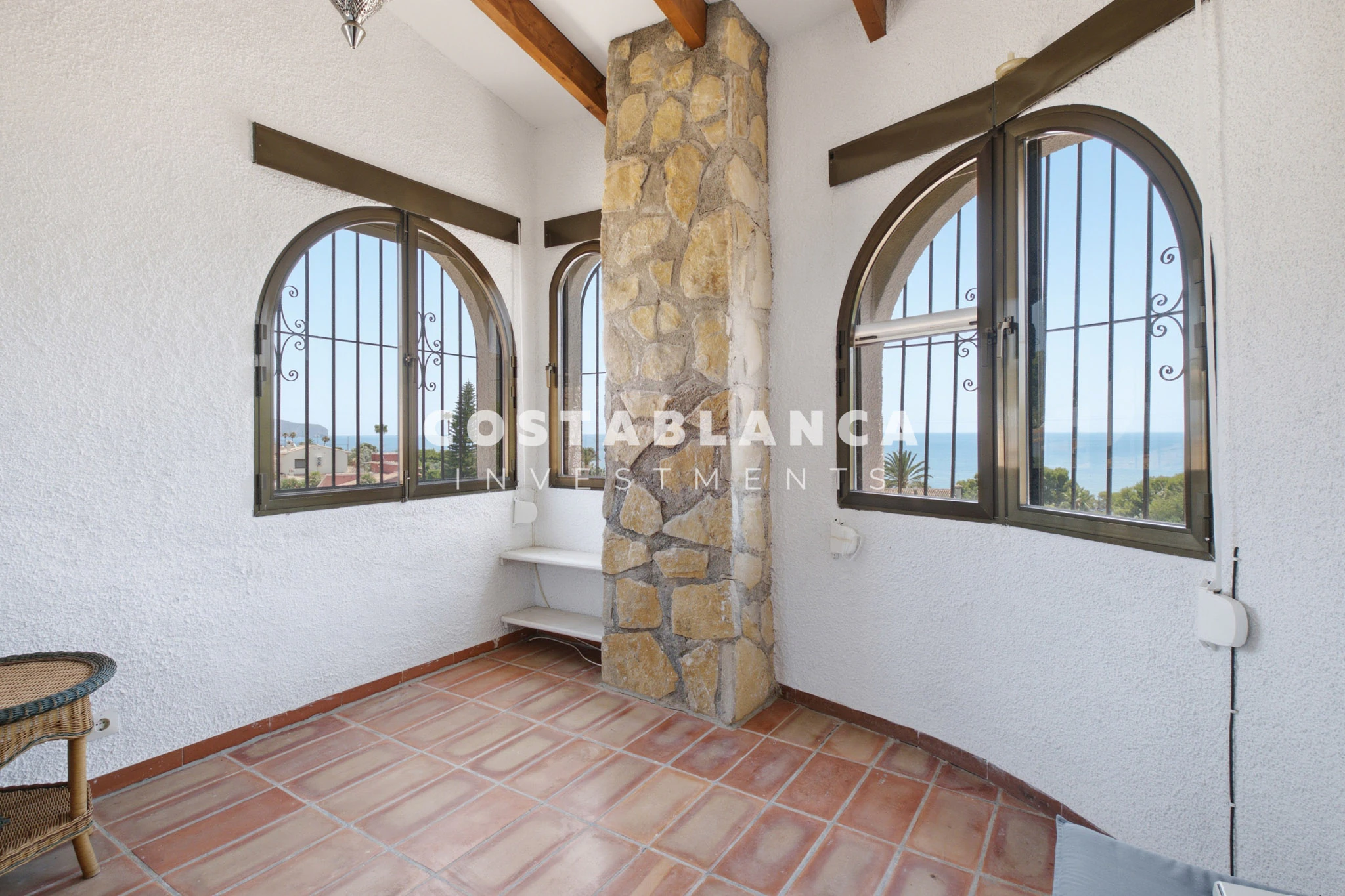 Mediterranean Style Villa 500 Metres from the Beach in Calpe