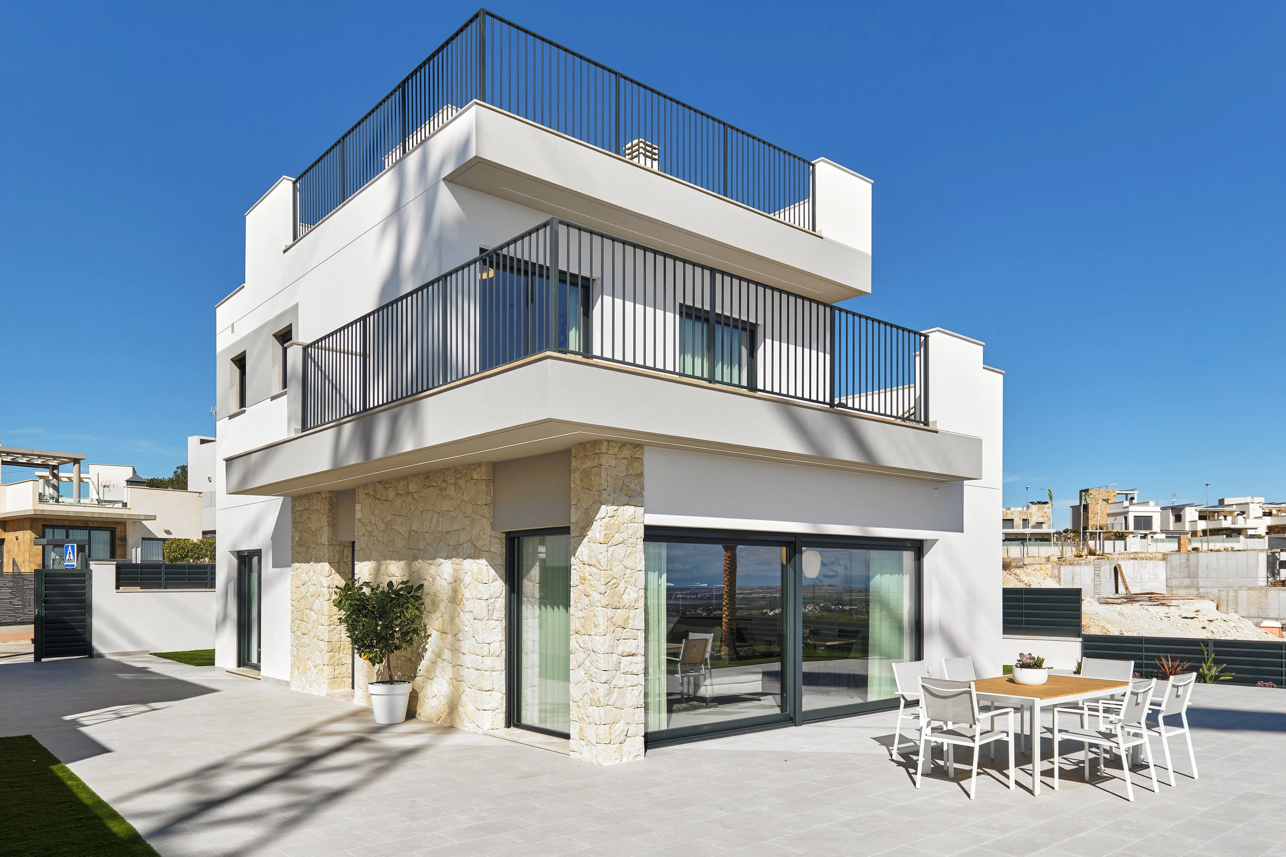 Villa for sale in San Miguel De Salinas