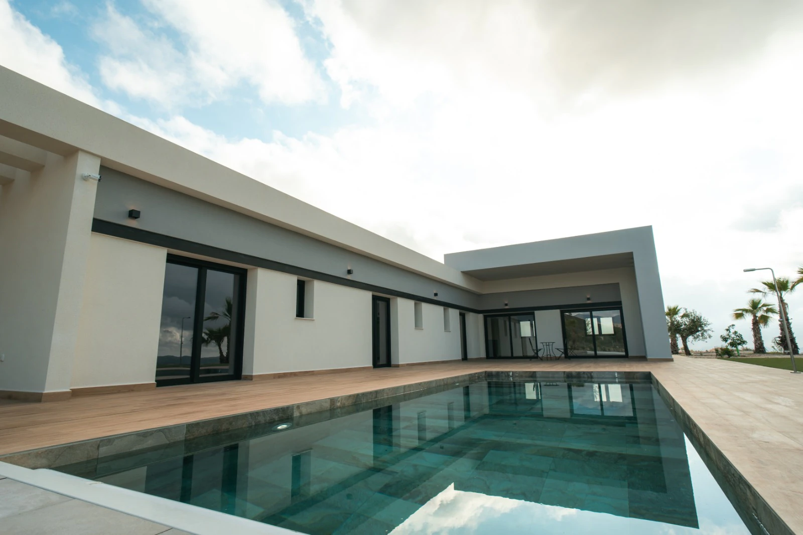 Villa for sale in Pinoso