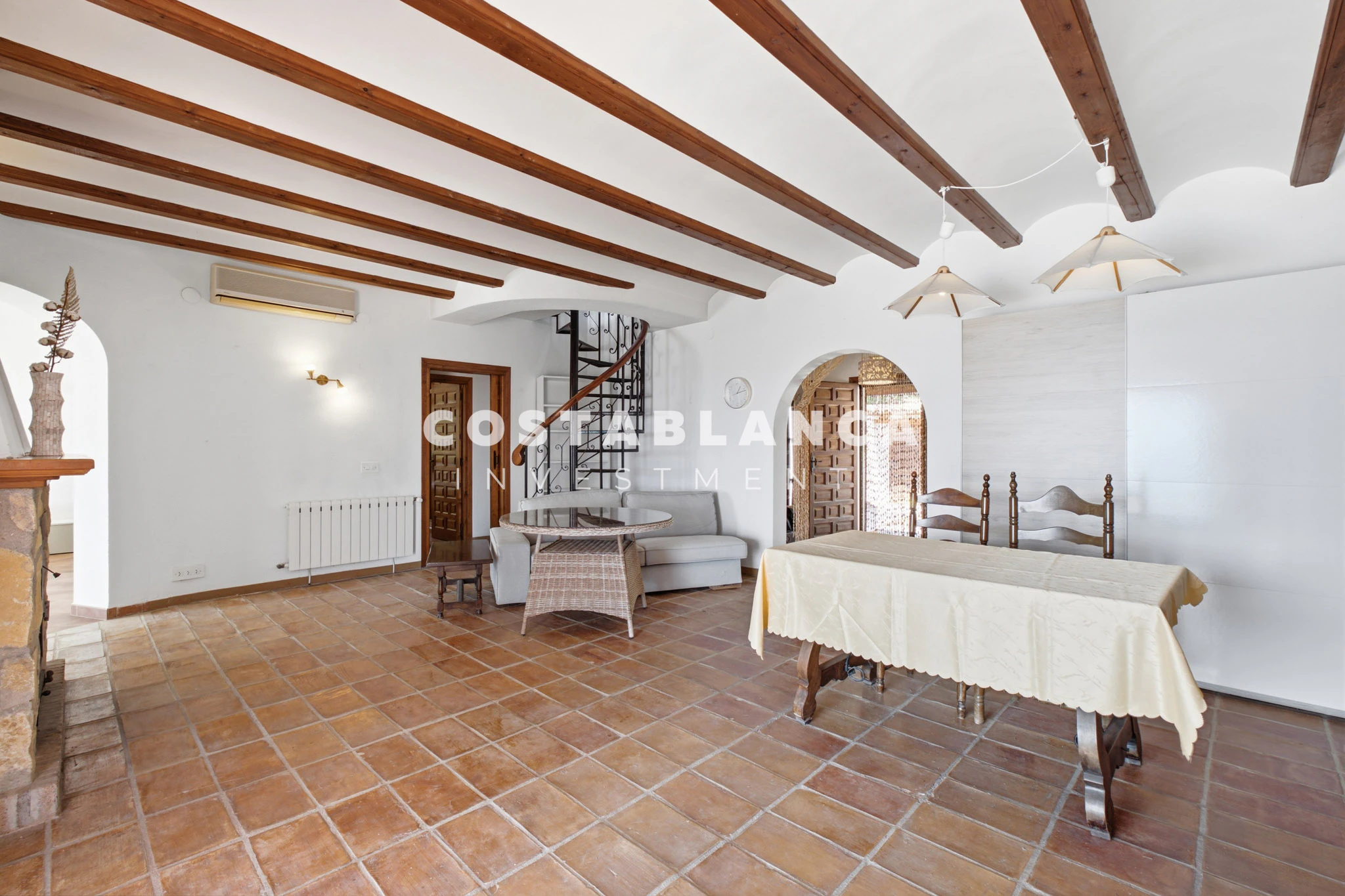 Mediterranean Style Villa 500 Metres from the Beach in Calpe